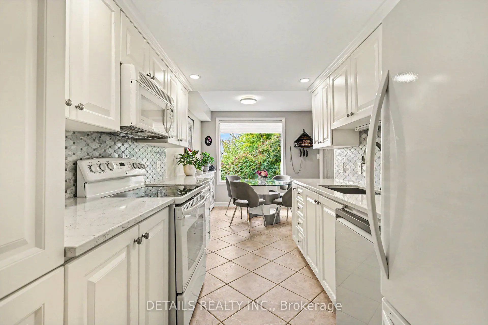 61 Robson Court #1D