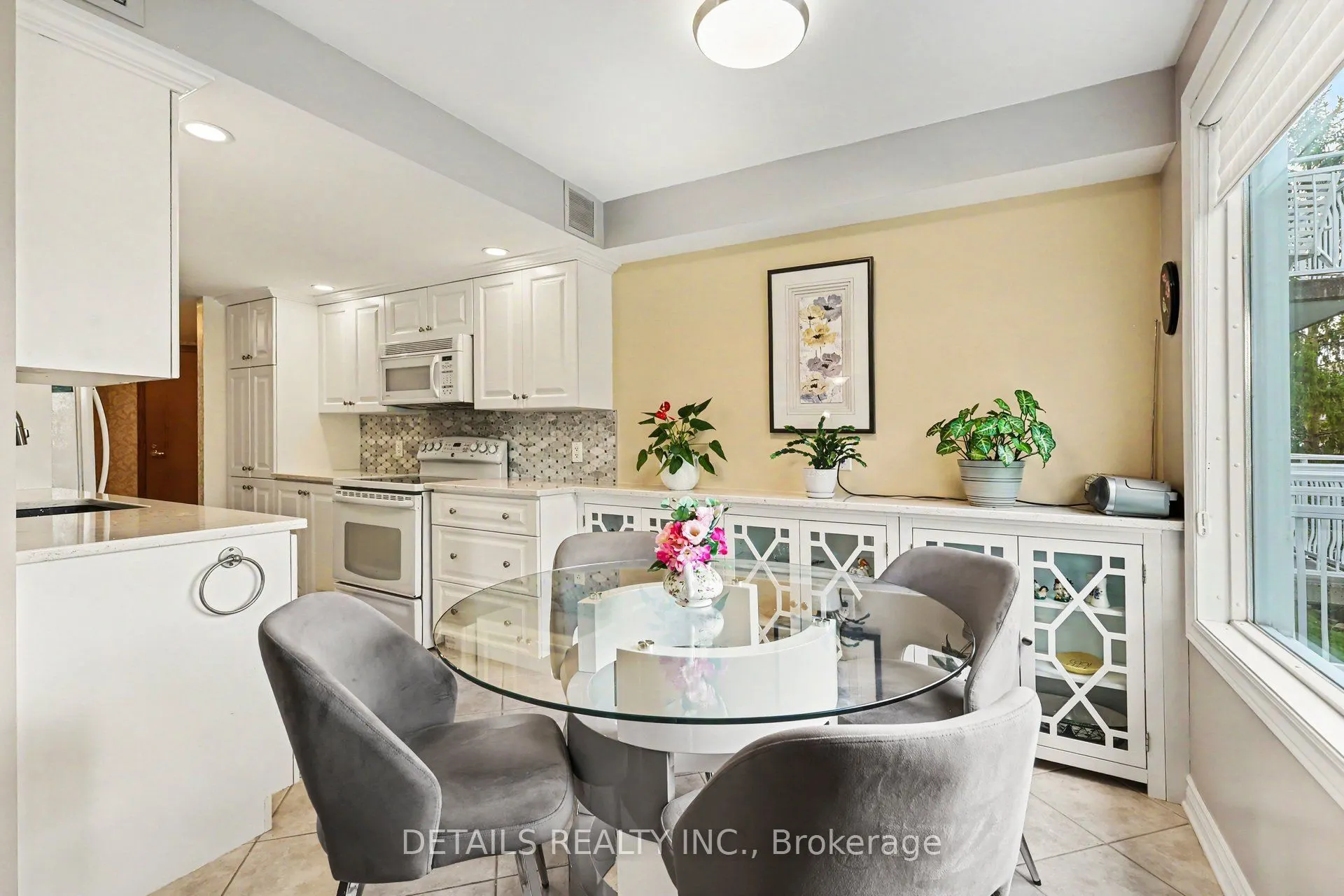 61 Robson Court #1D