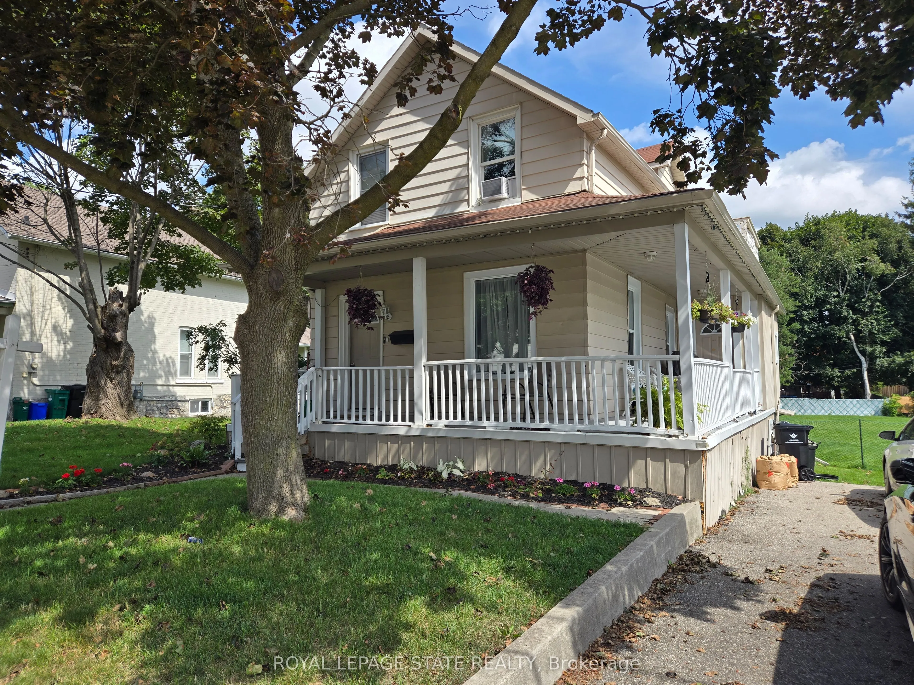 841 Duke Street