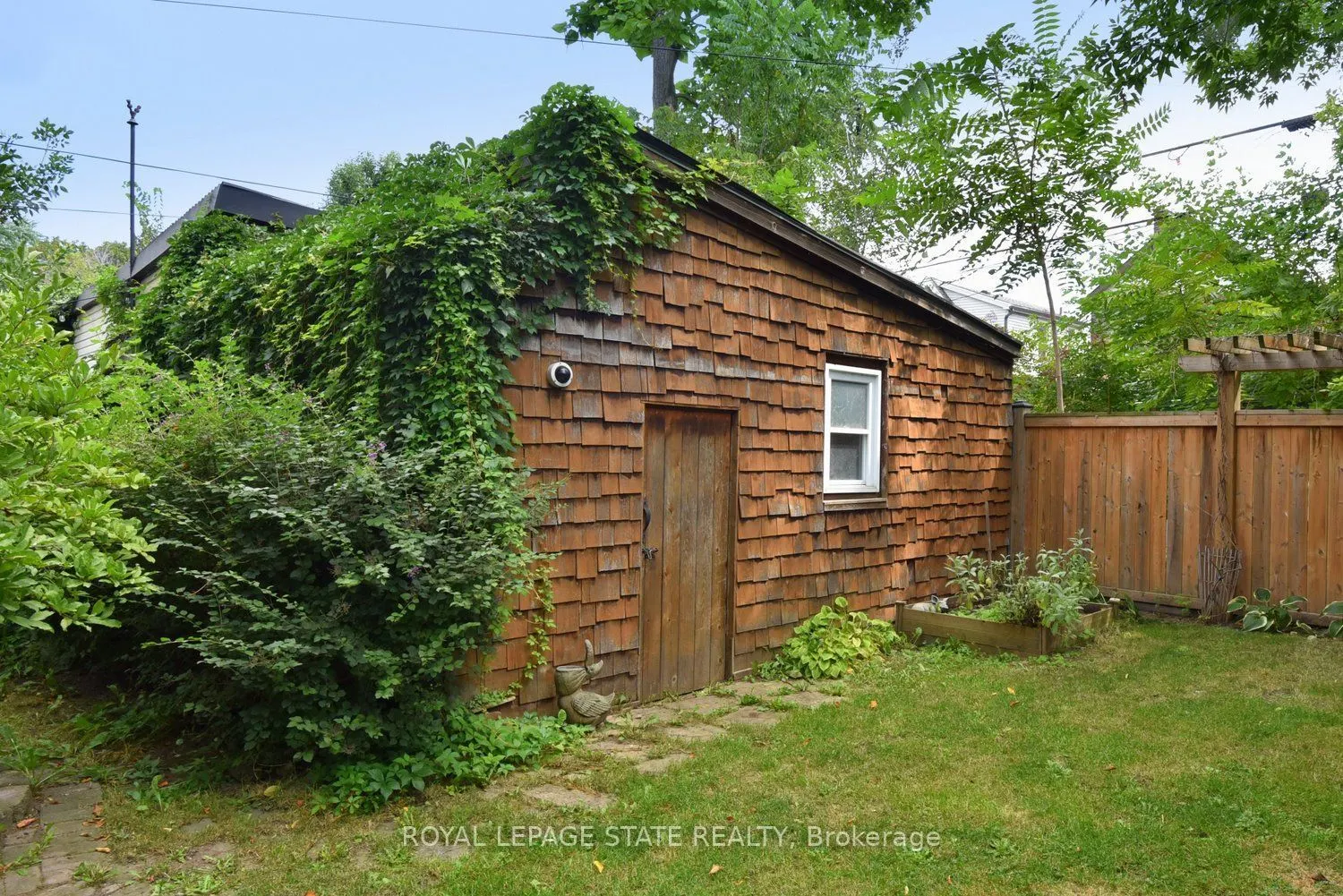 70 Kensington Avenue N