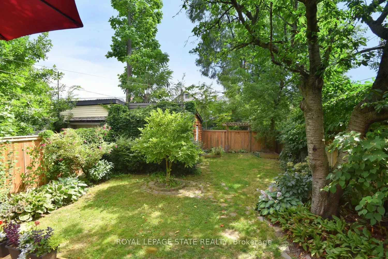 70 Kensington Avenue N
