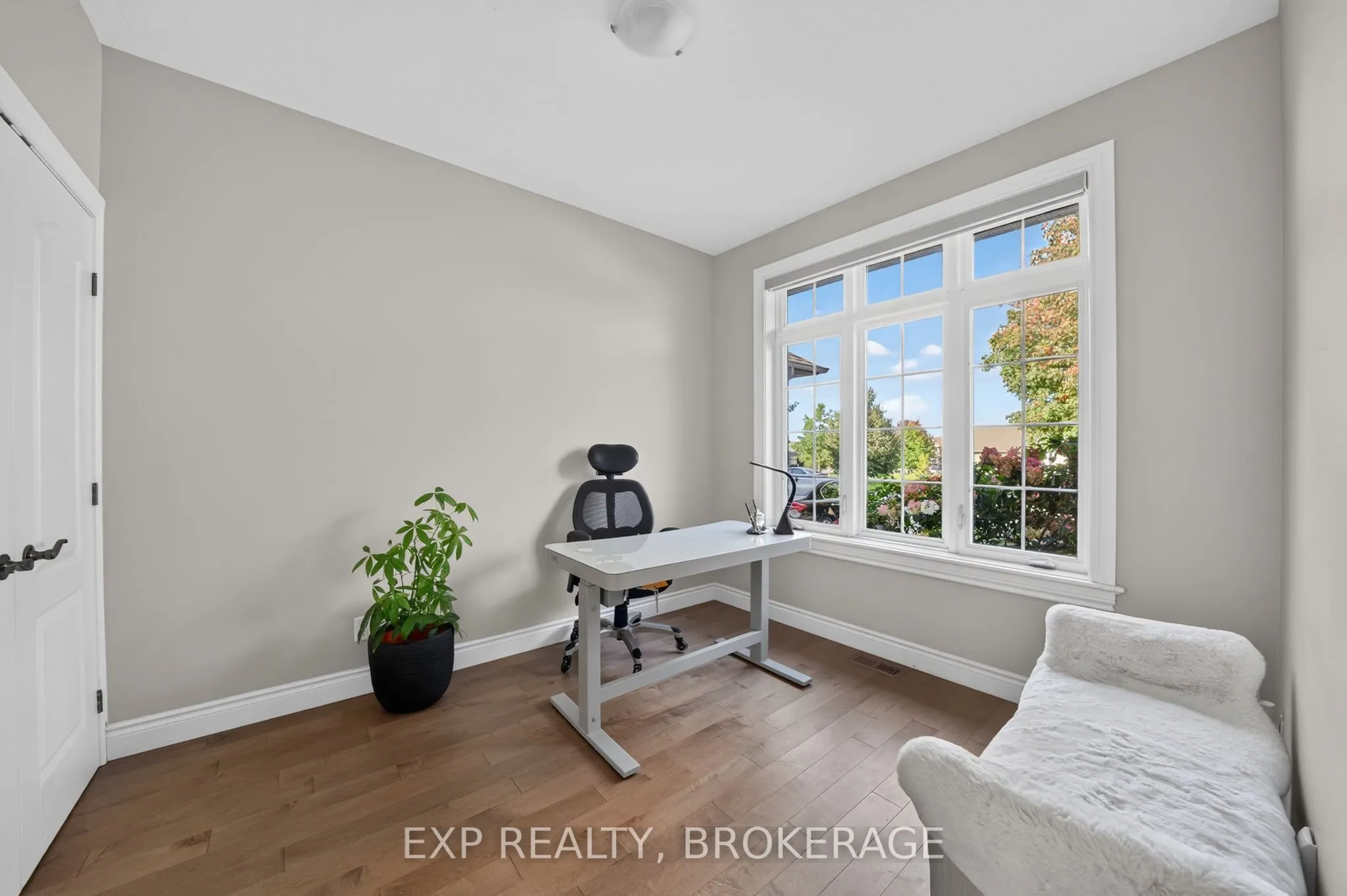 5005 Fox Run Place