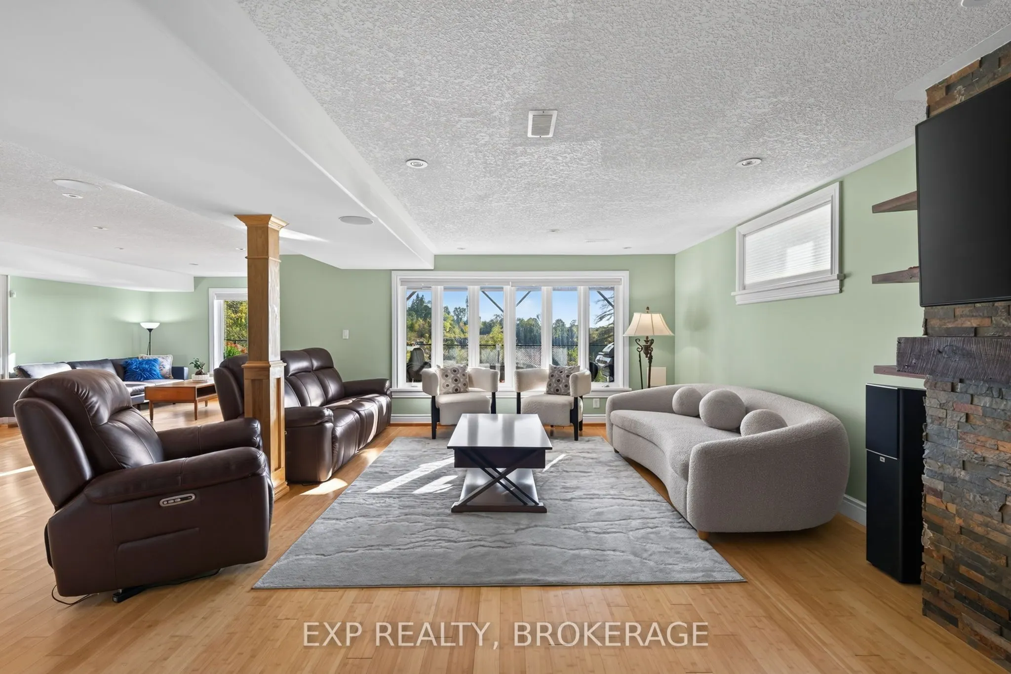 5005 Fox Run Place
