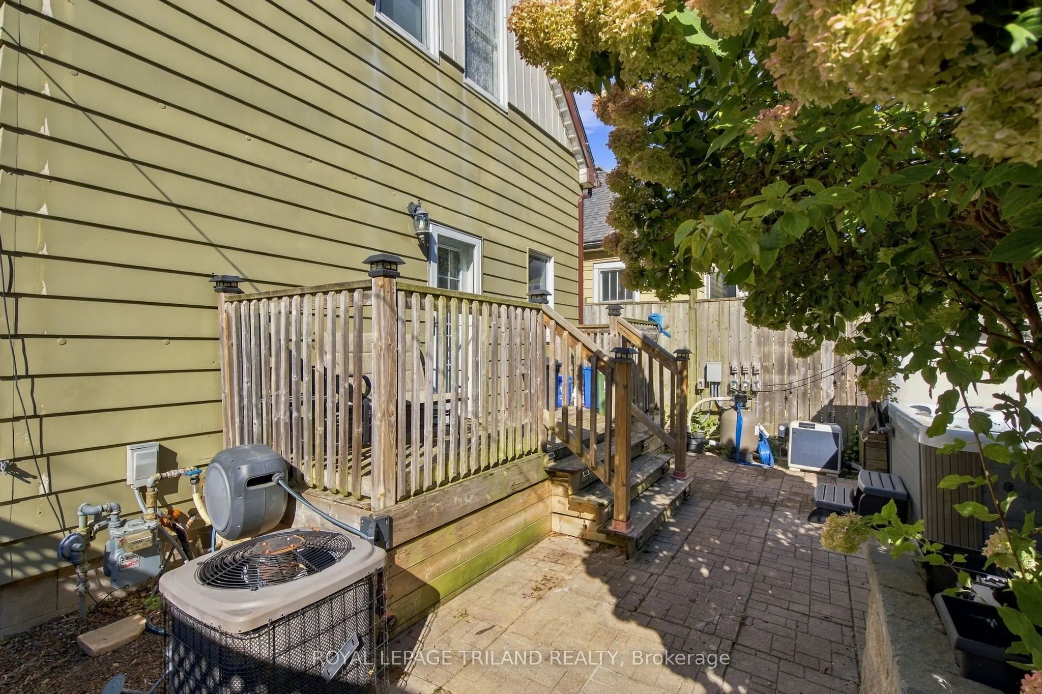 54 Hume Street