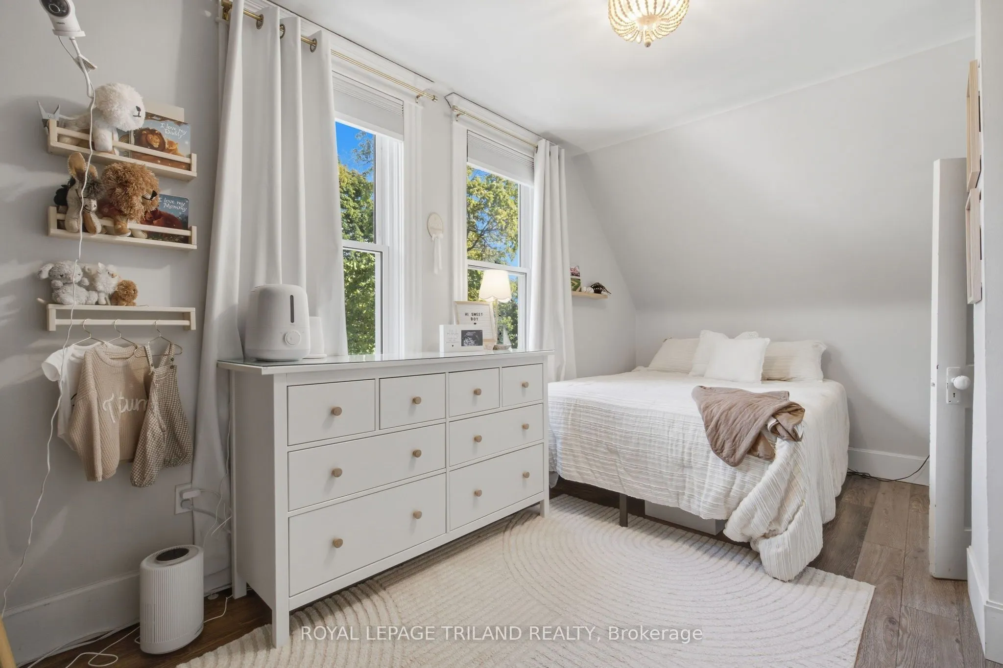 54 Hume Street