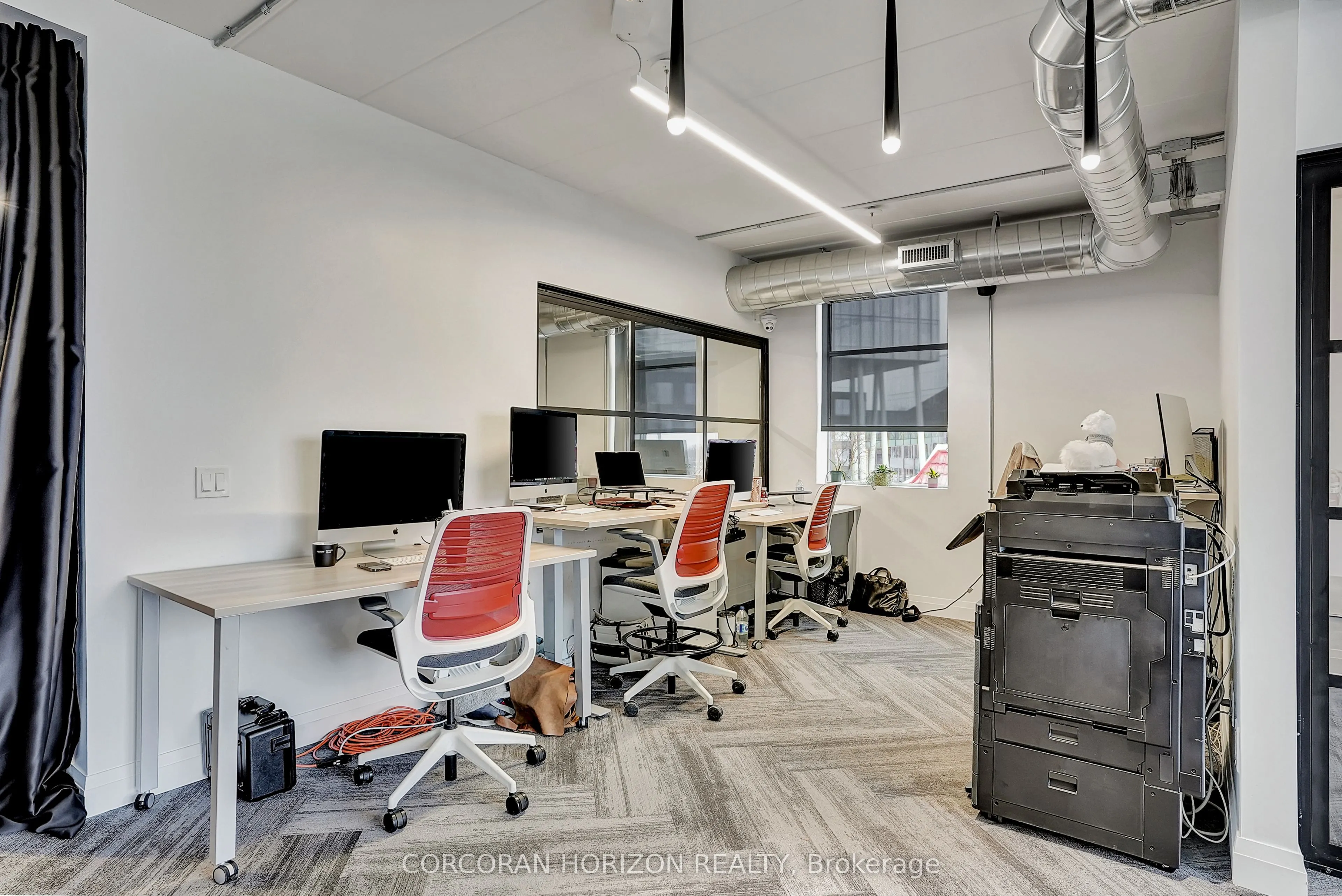 618 King Street W