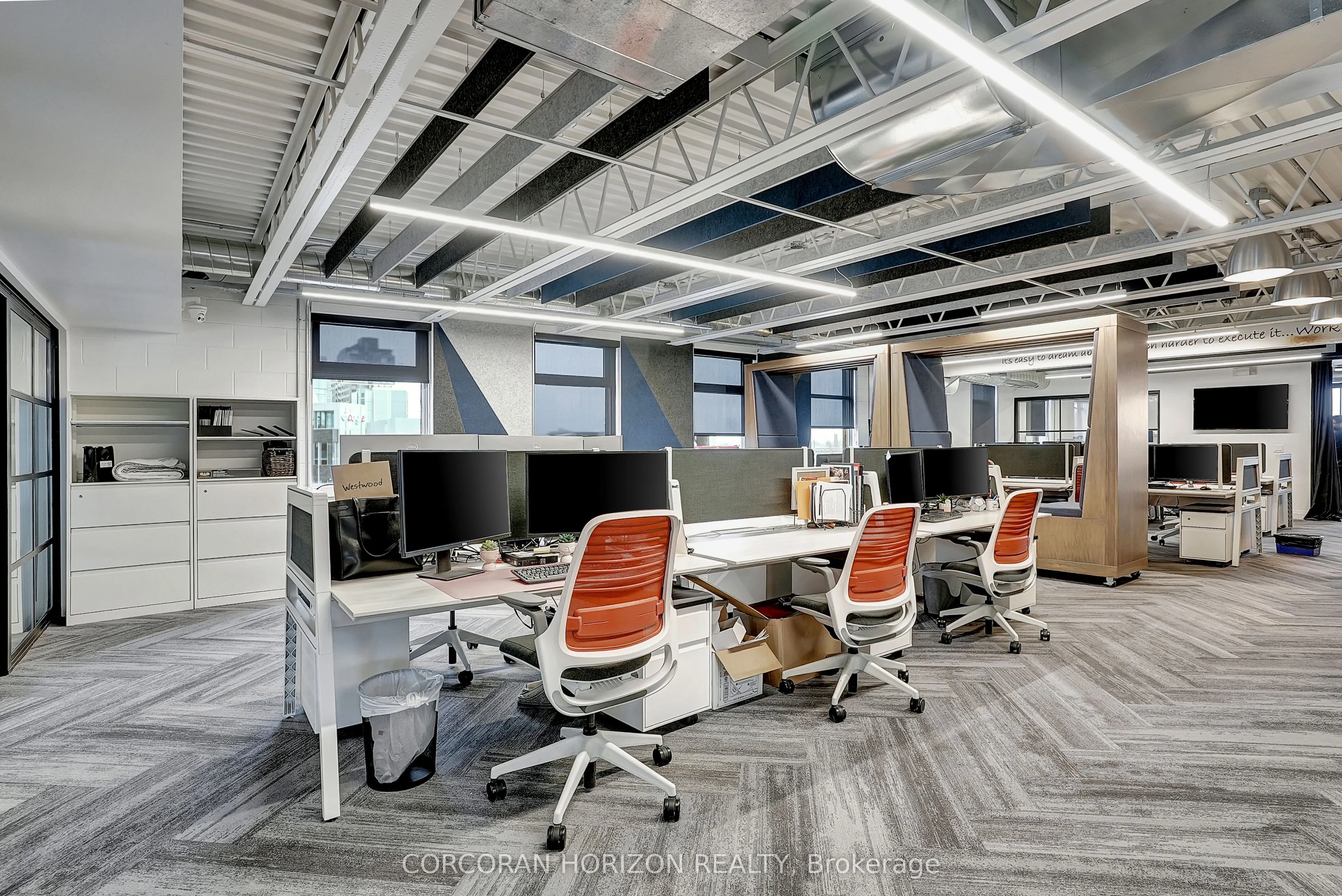 618 King Street W