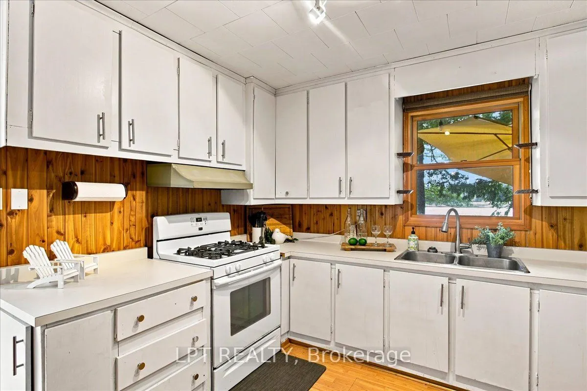 48 Broadriver Road
