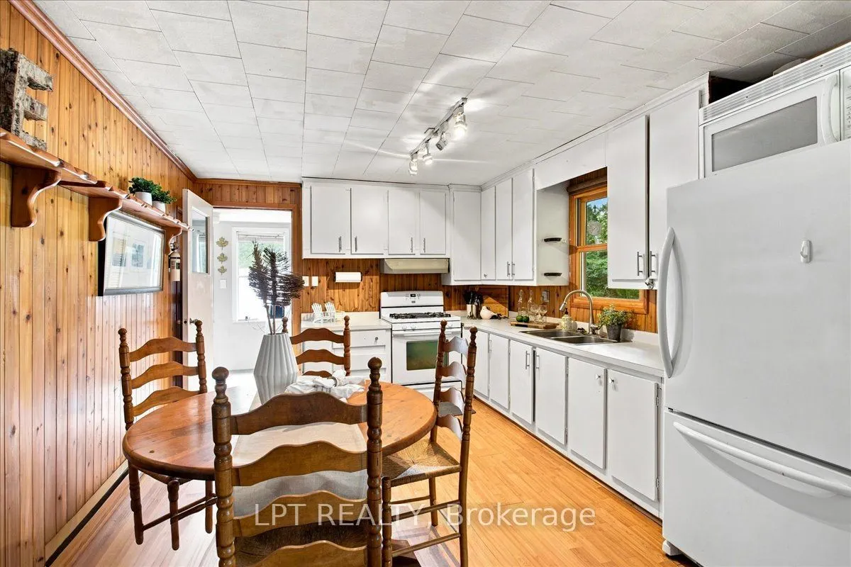 48 Broadriver Road