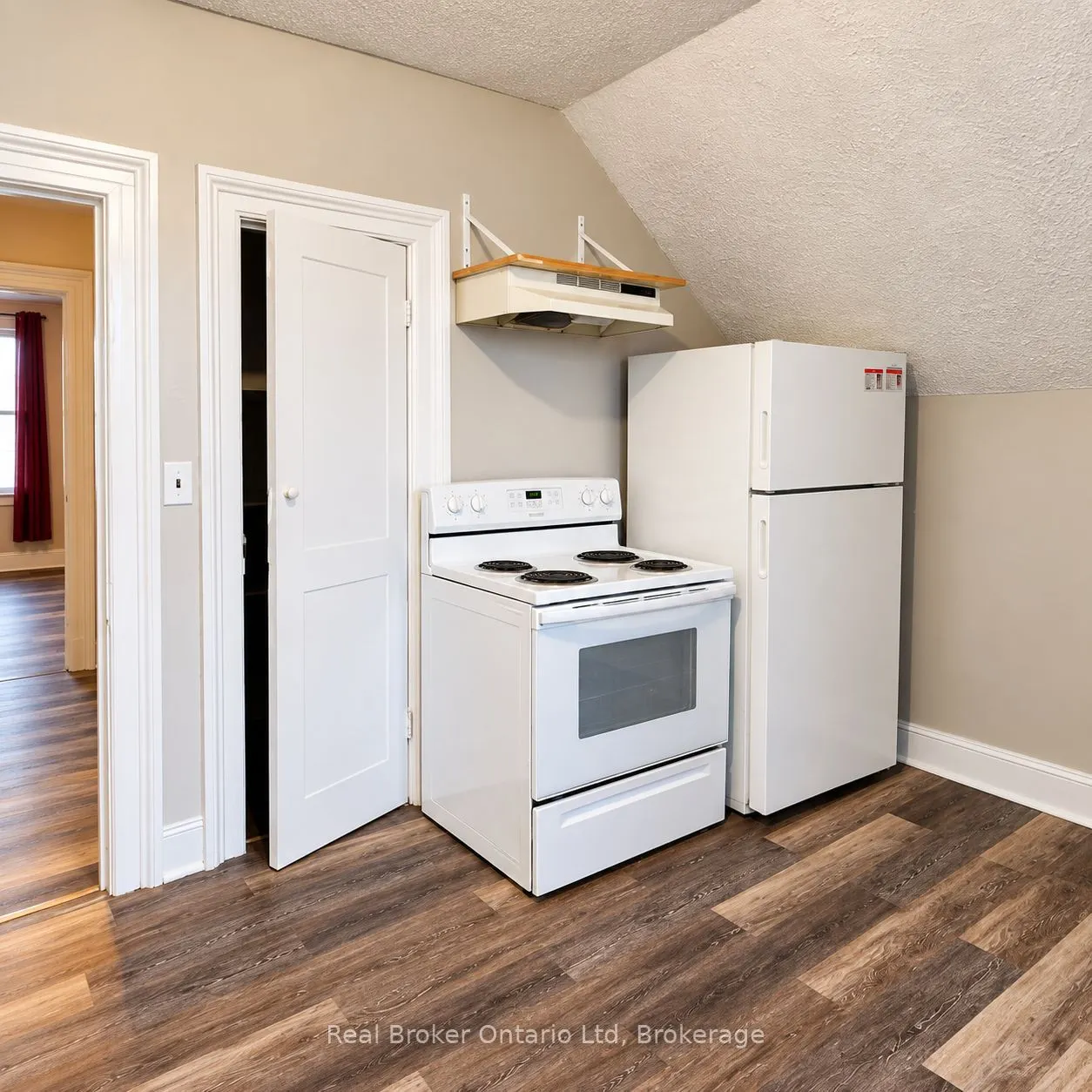 1154 4th Avenue E #2
