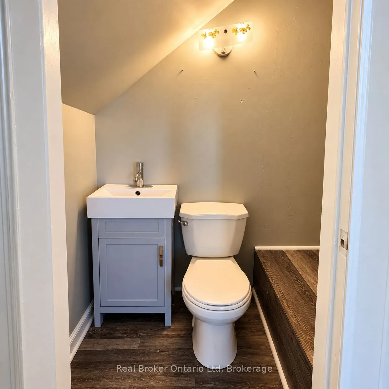 1154 4th Avenue E #2
