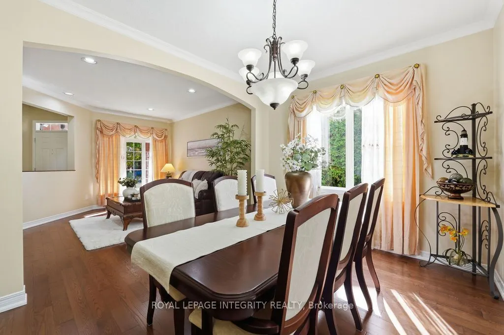 92 Maricona Way