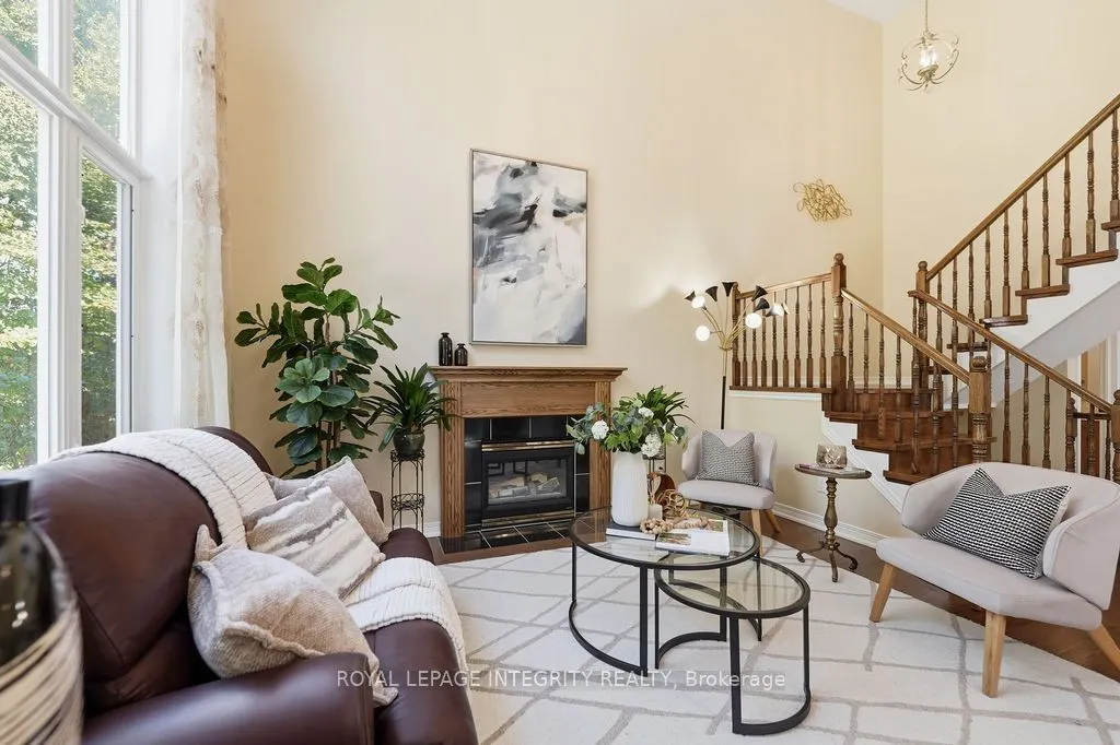 92 Maricona Way