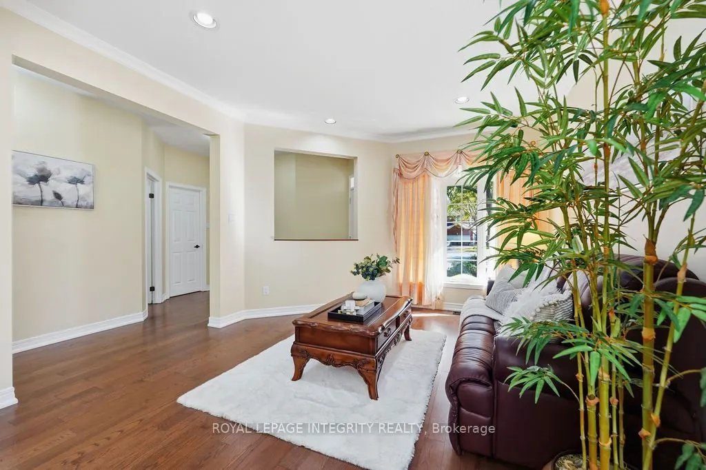 92 Maricona Way