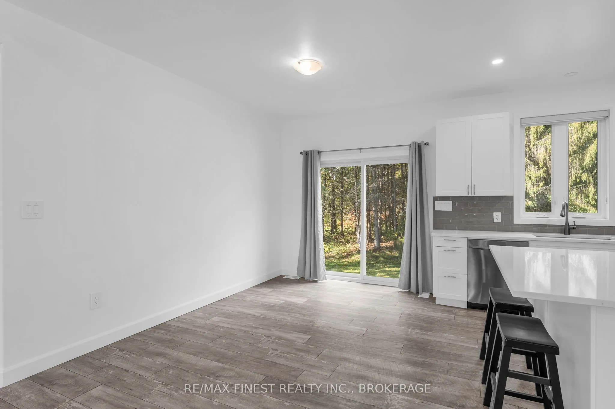 5082 Highway 15