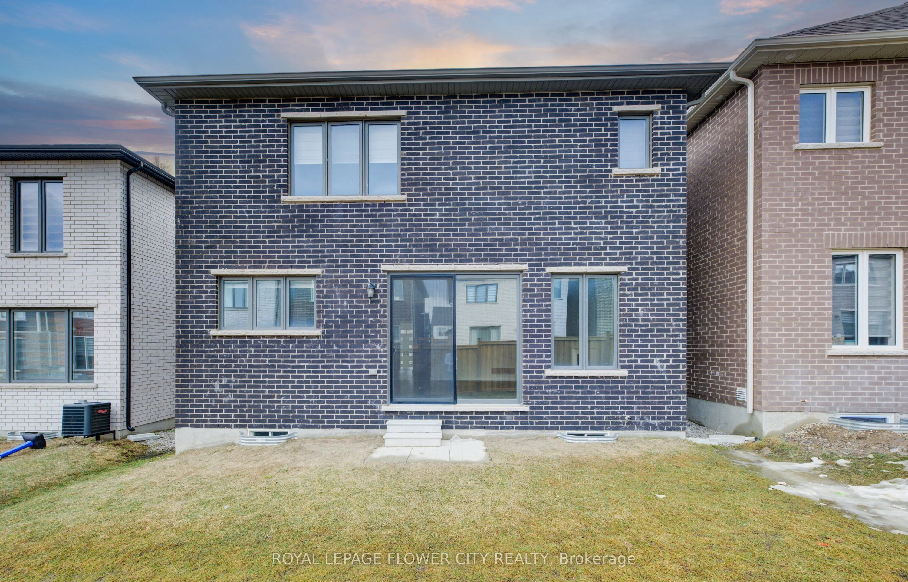 51 William Nador Street