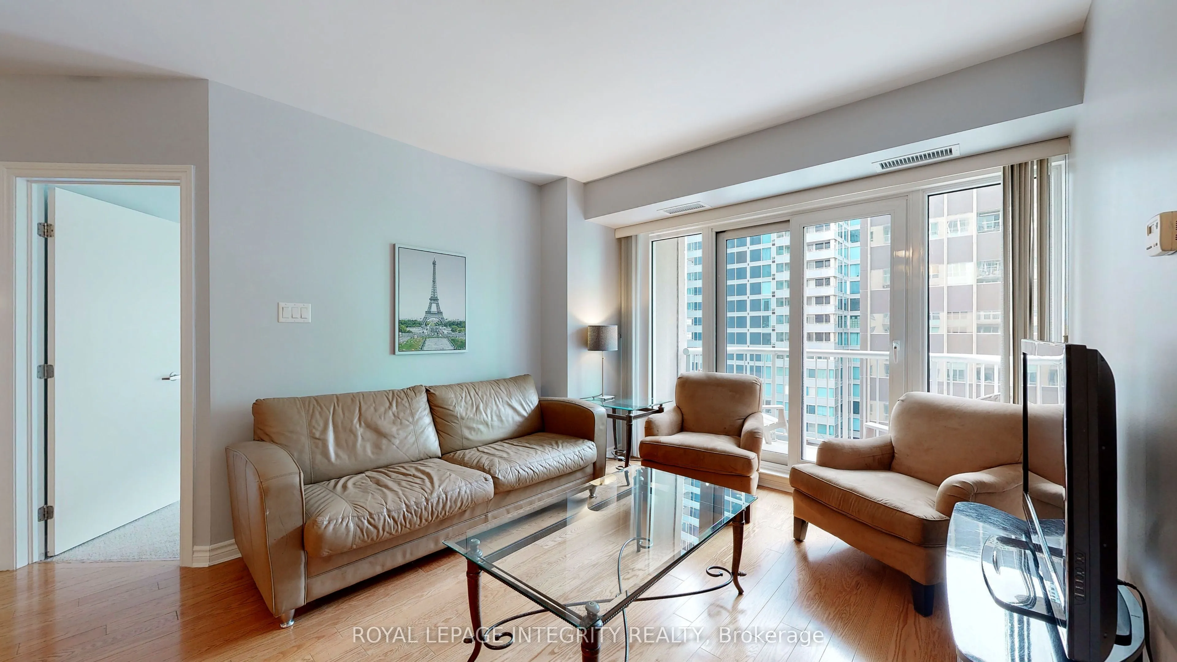 234 Rideau Street #903