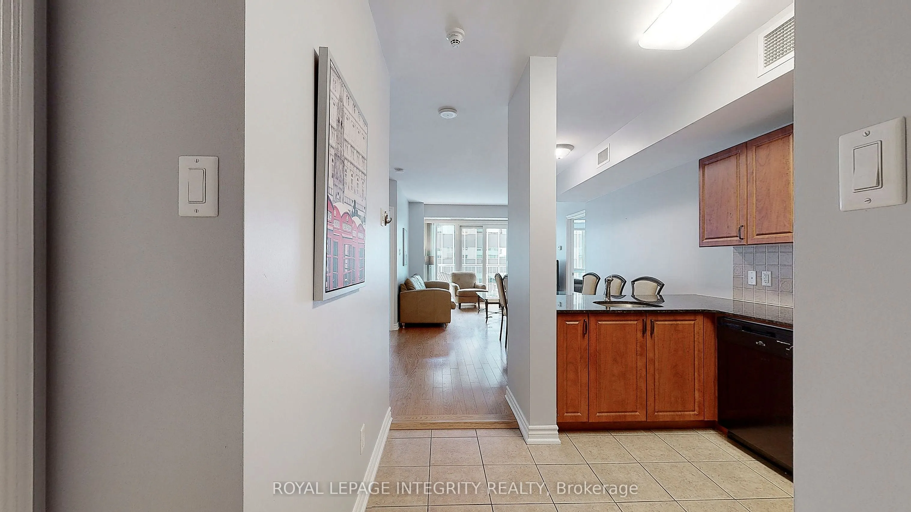 234 Rideau Street #903