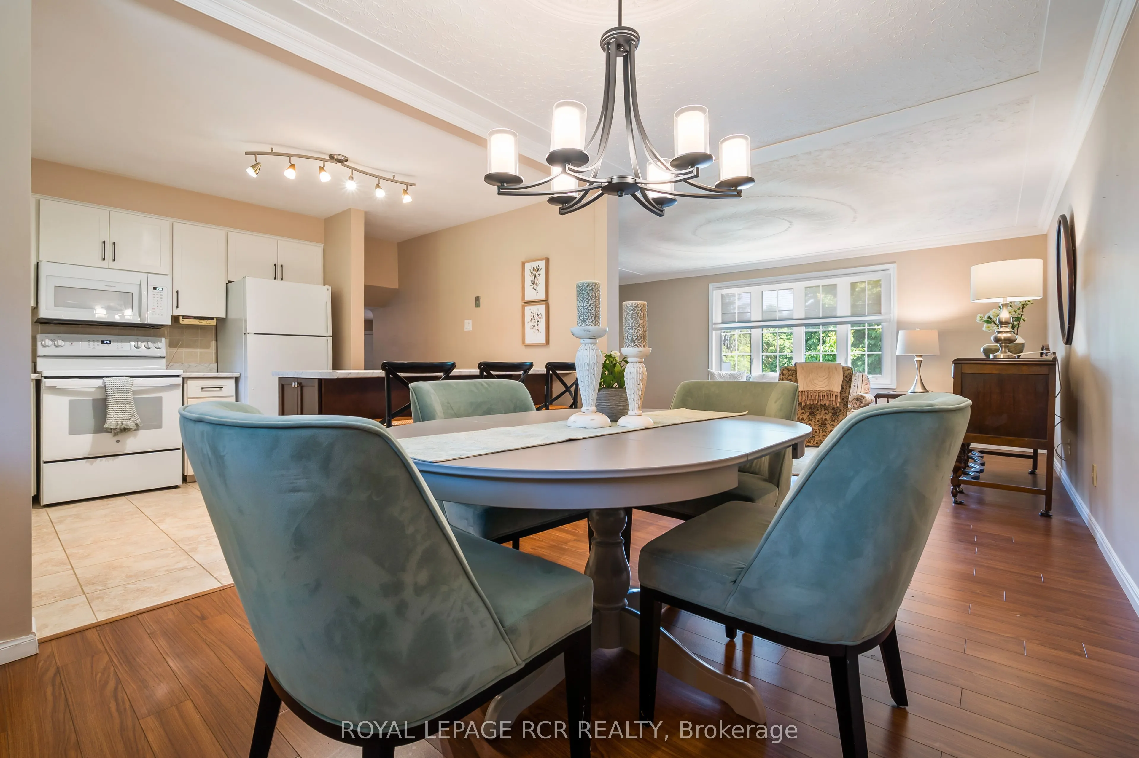 137 White Pine Crescent