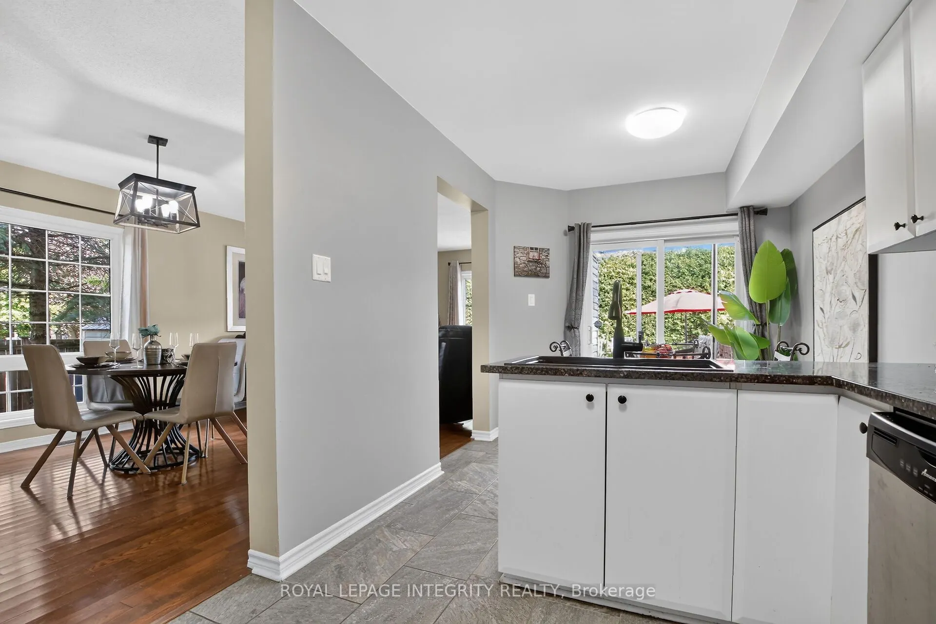 1 Chantilly Gate