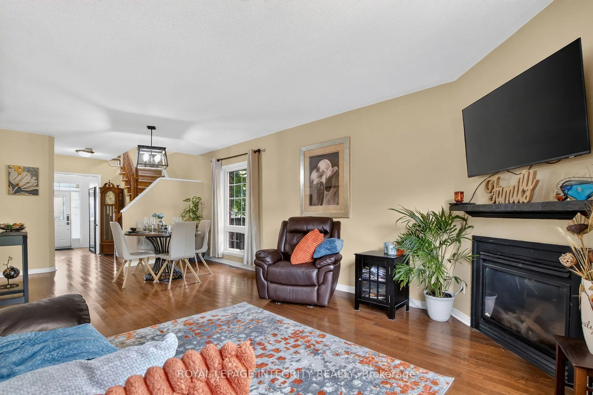 1 Chantilly Gate