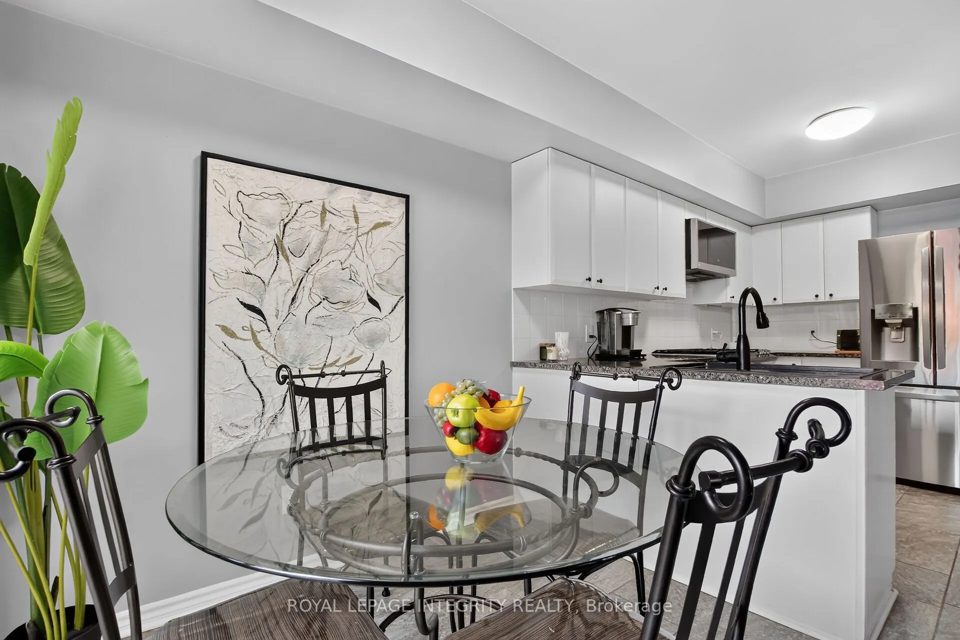 1 Chantilly Gate