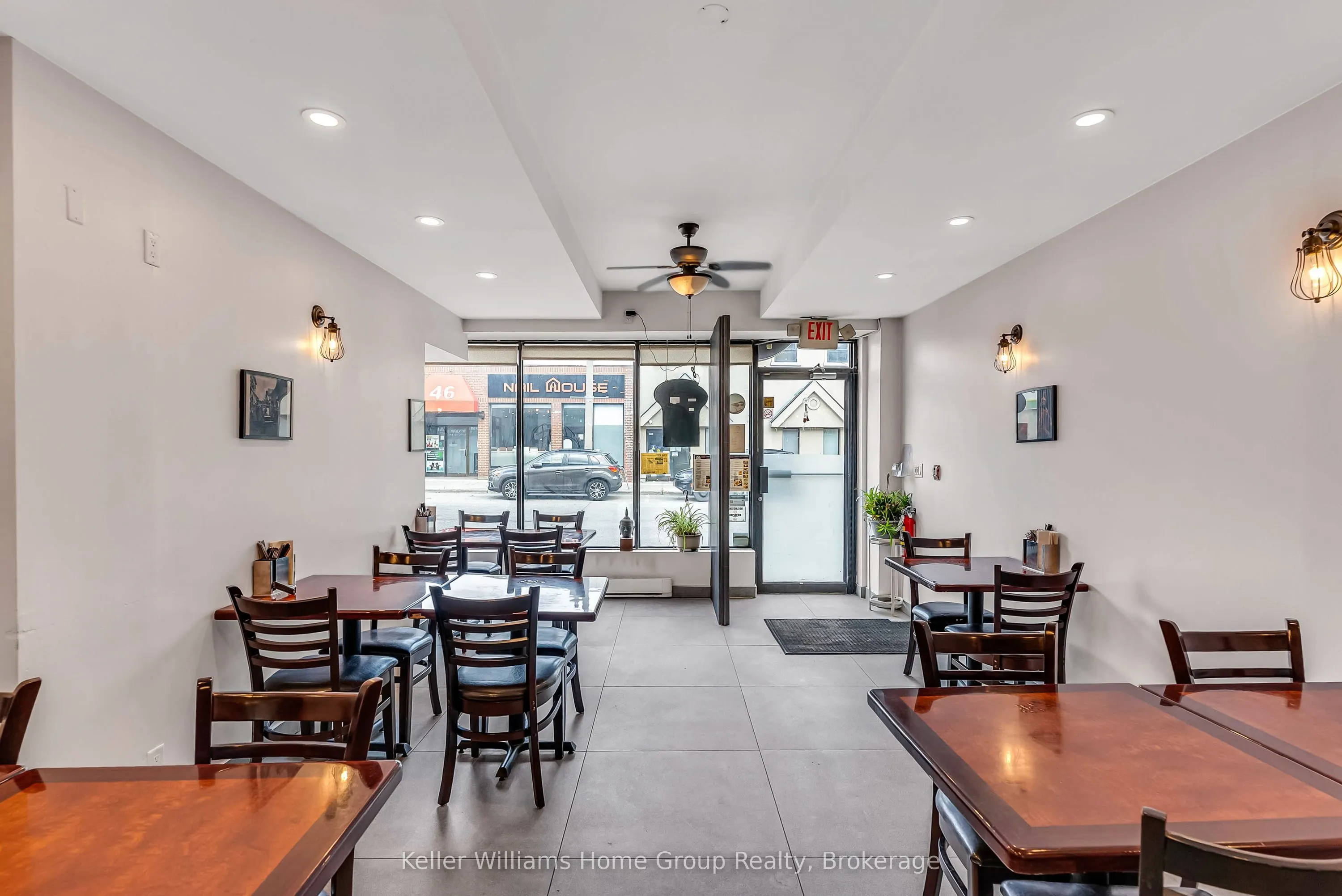 45 Cork Street E #1B
