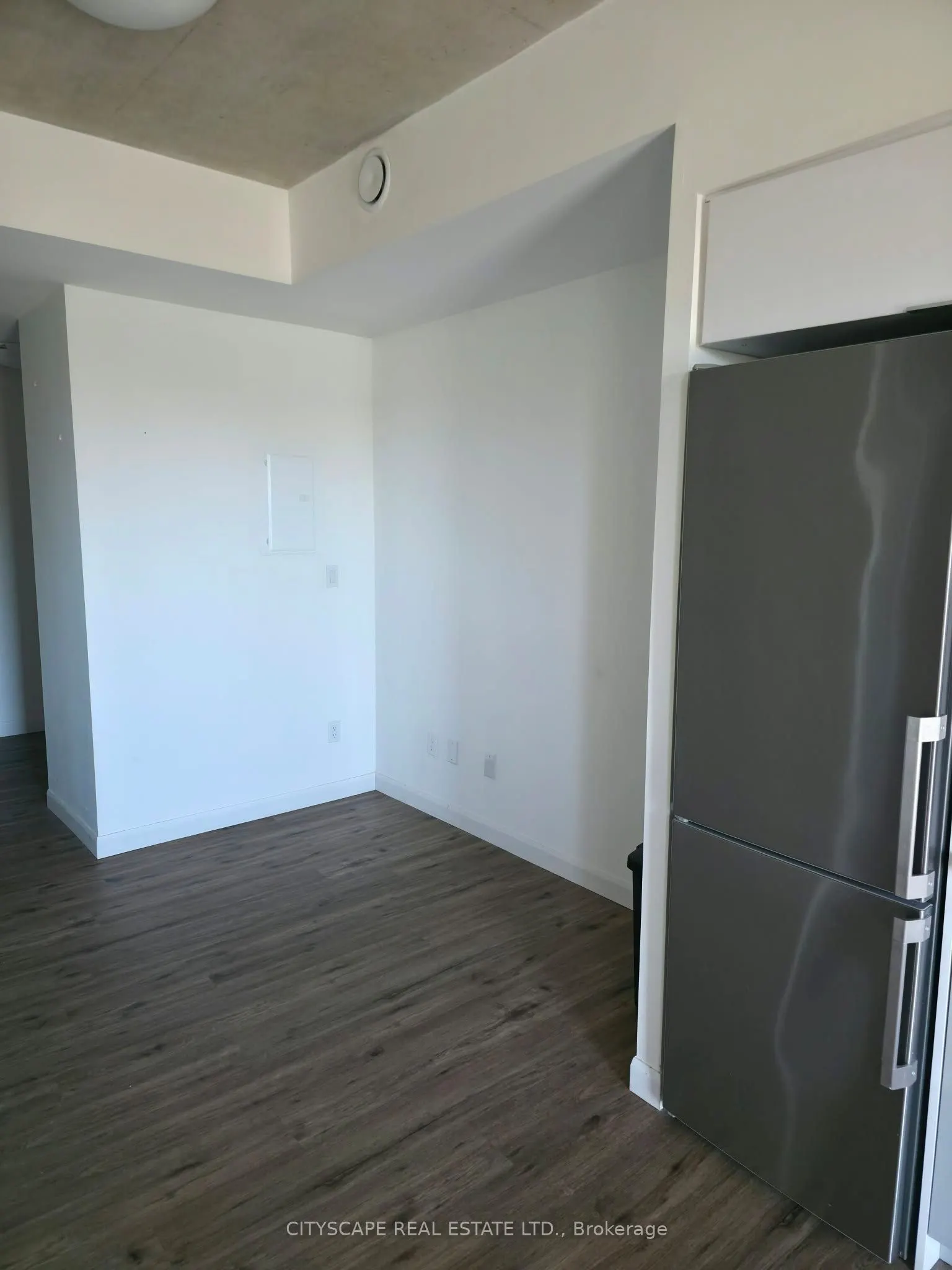 7 Erie Avenue #309