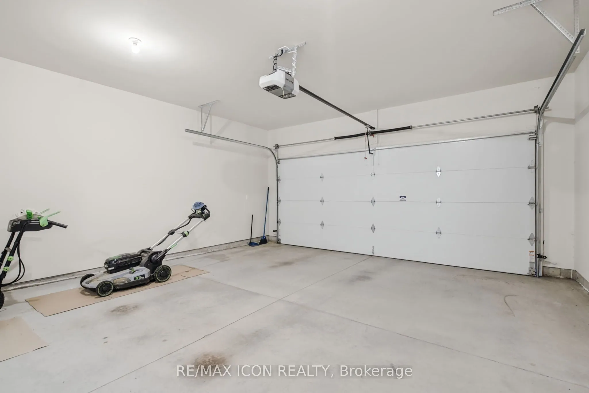 32 Foxtail Lane