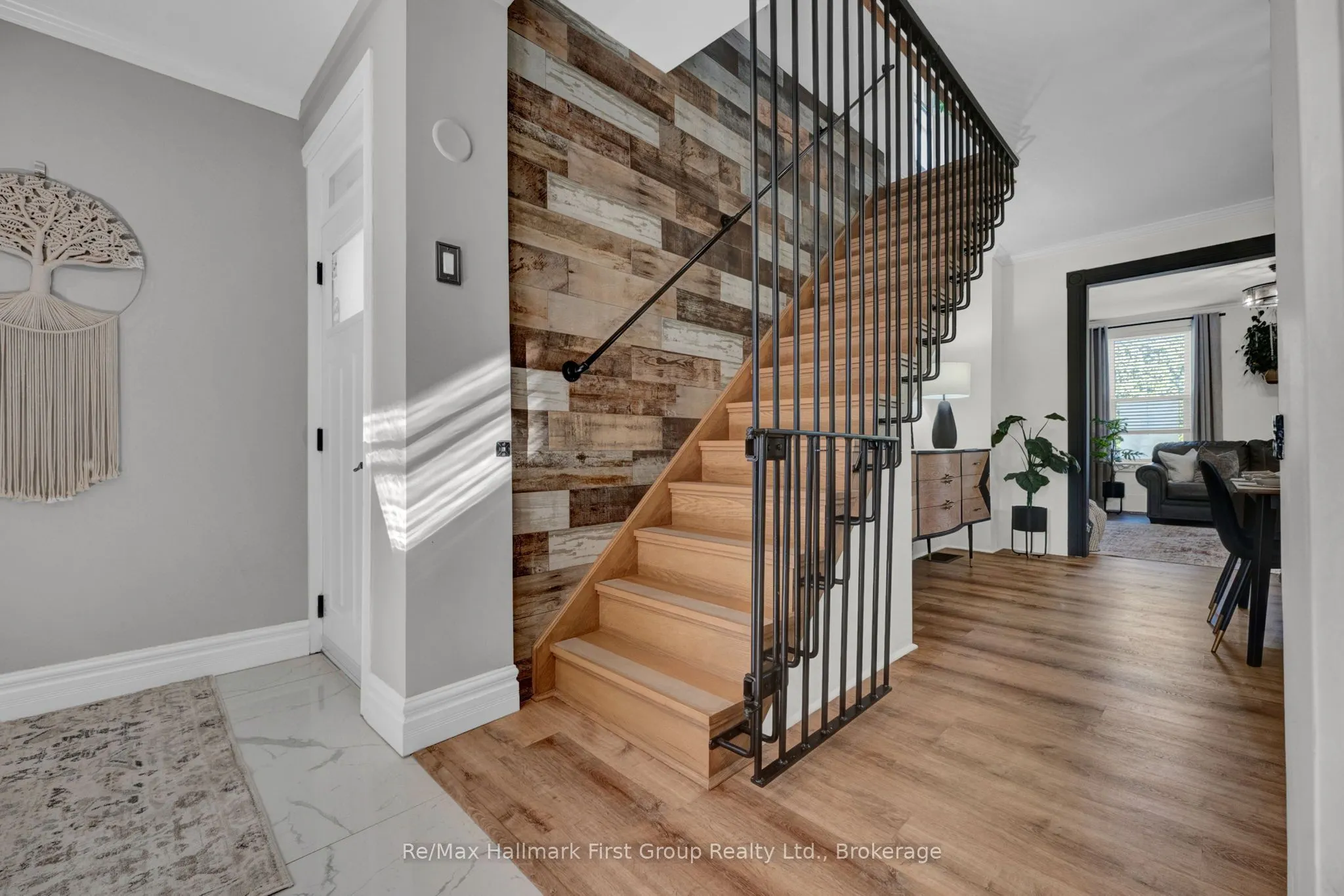 5 Elgin Street N