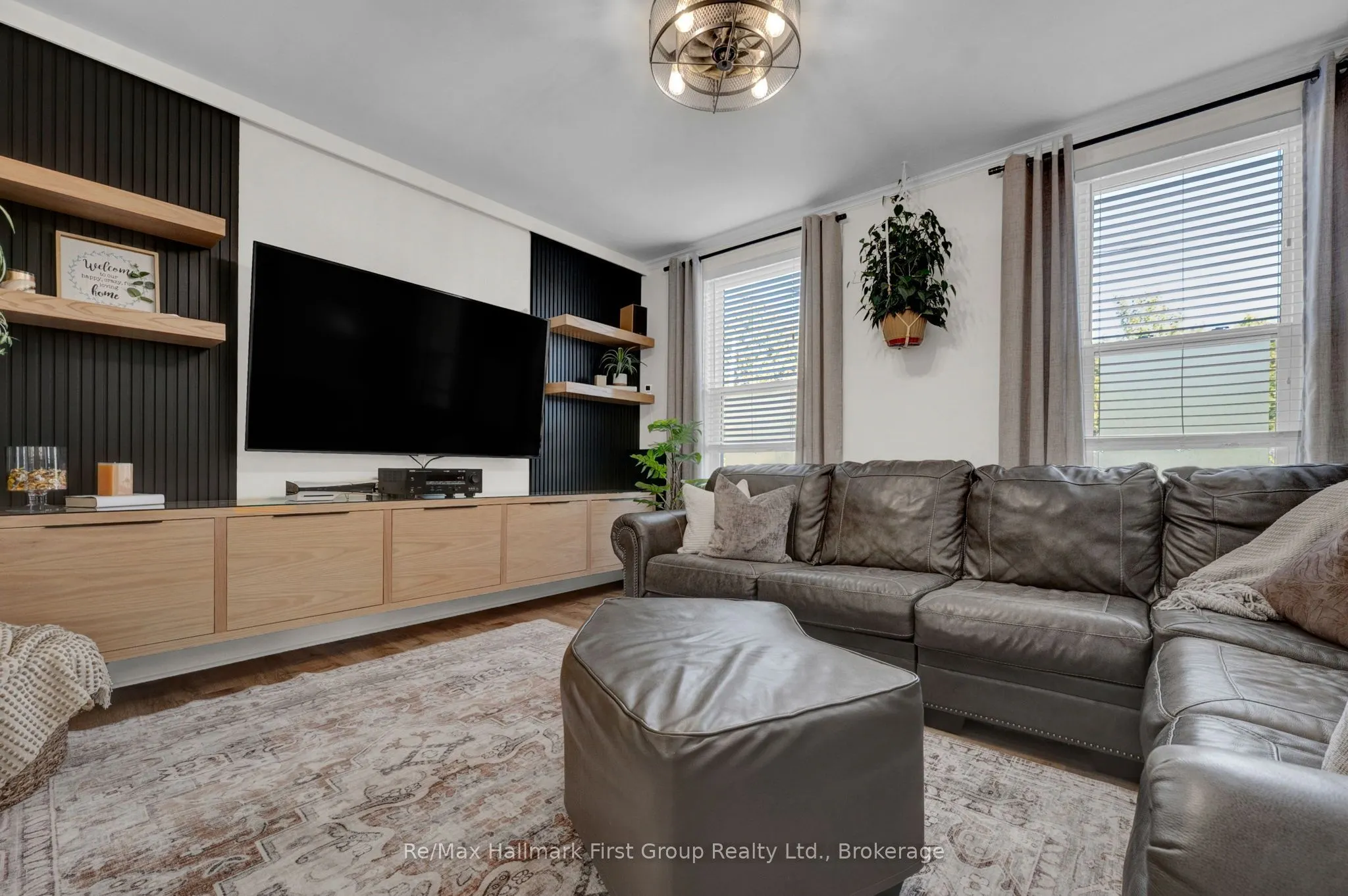 5 Elgin Street N