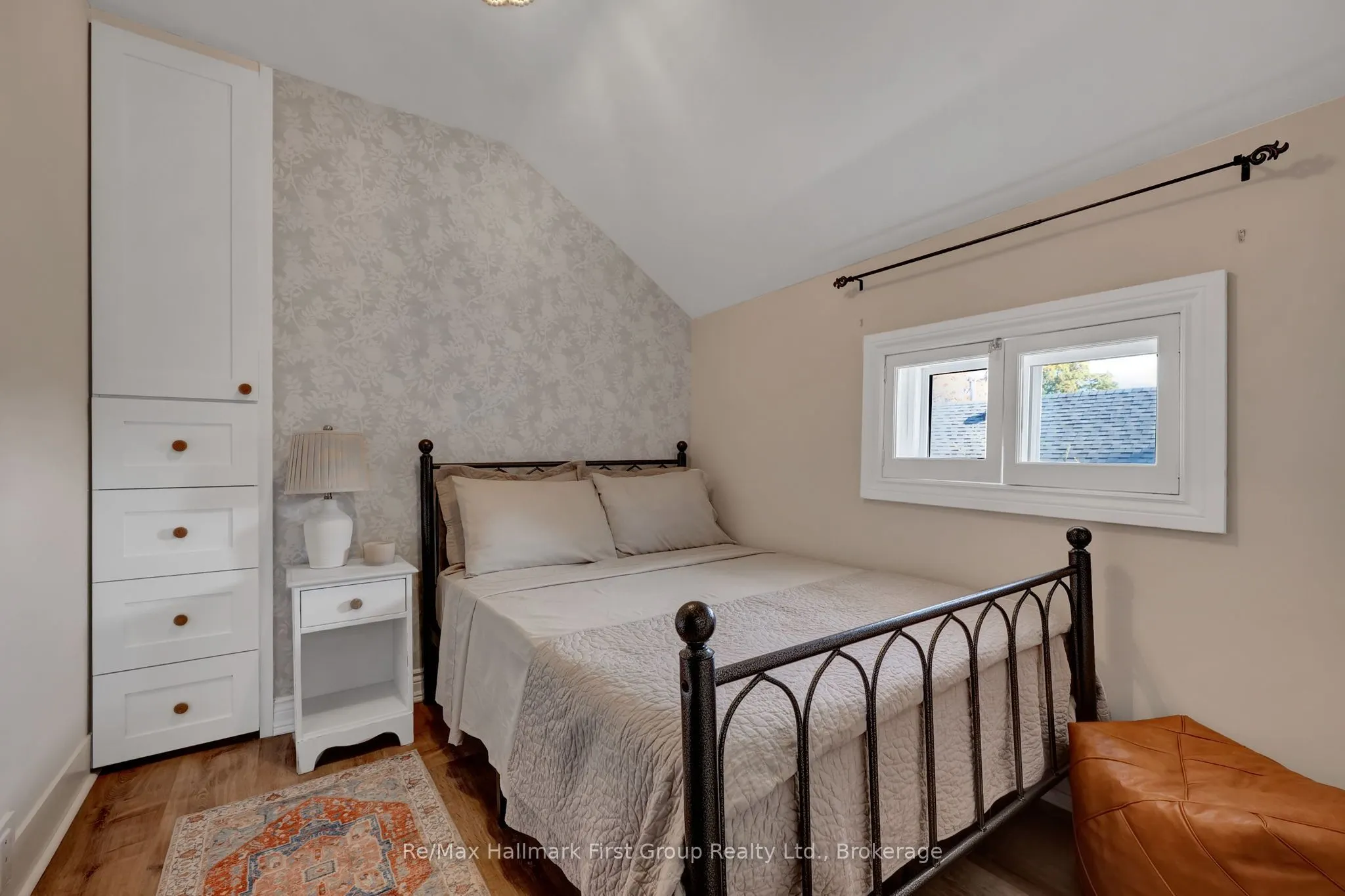 5 Elgin Street N