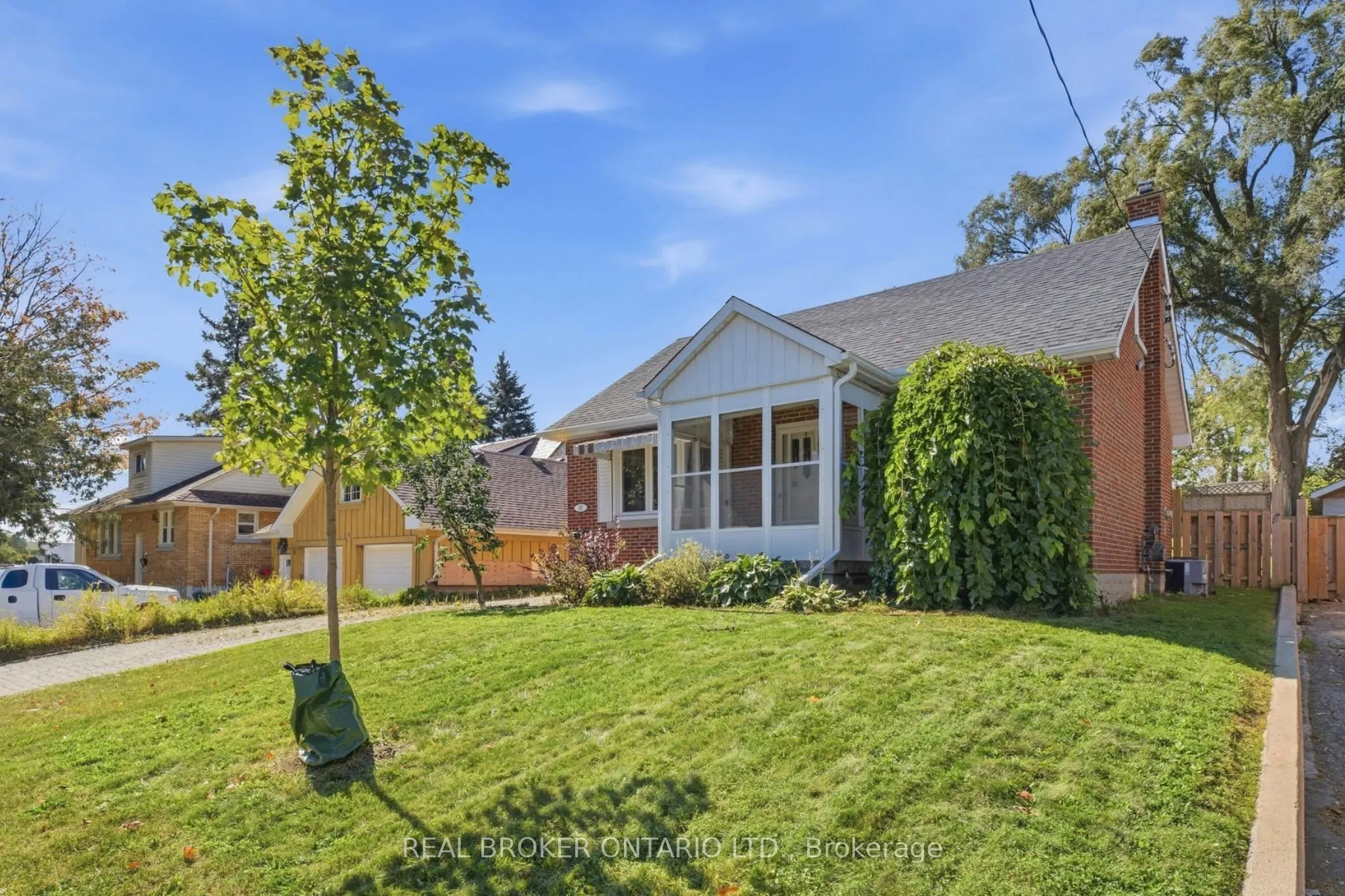 363 Lawrence Avenue