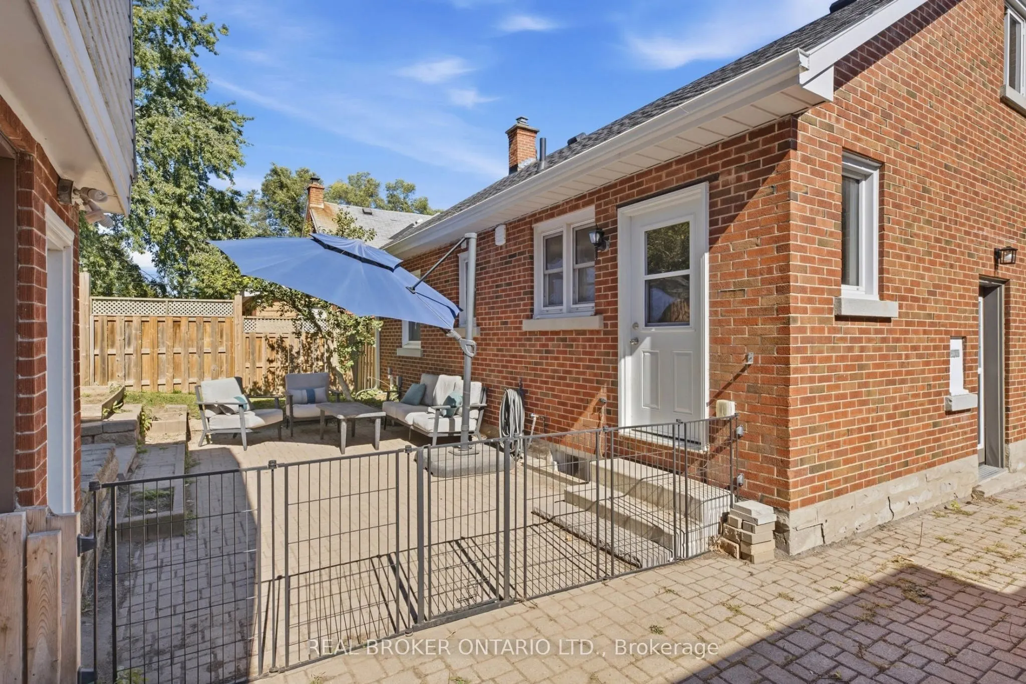 363 Lawrence Avenue