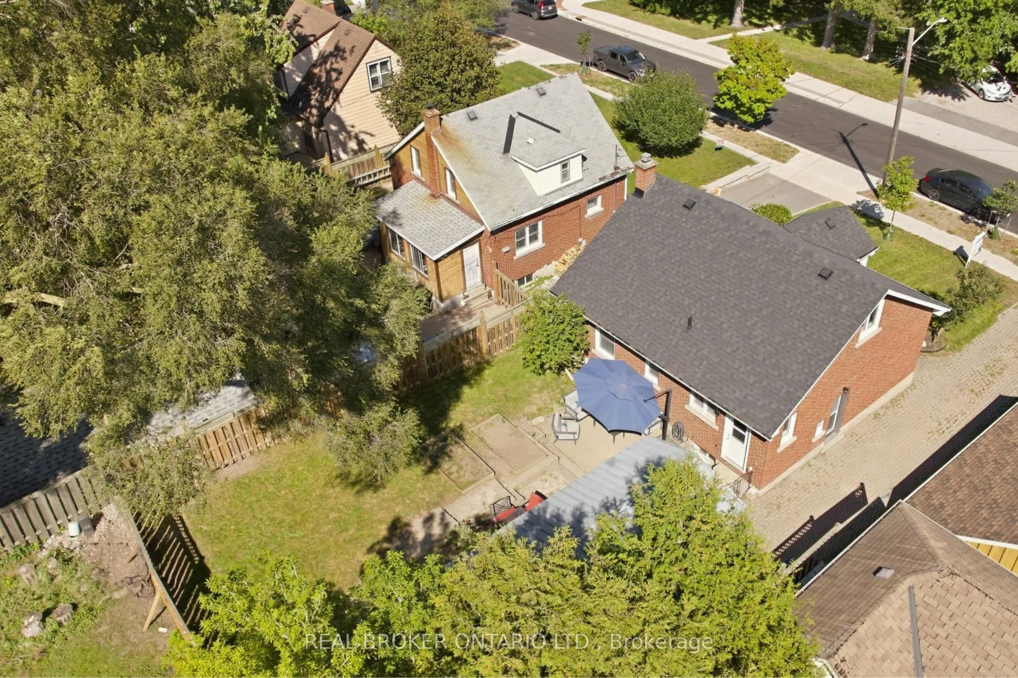 363 Lawrence Avenue
