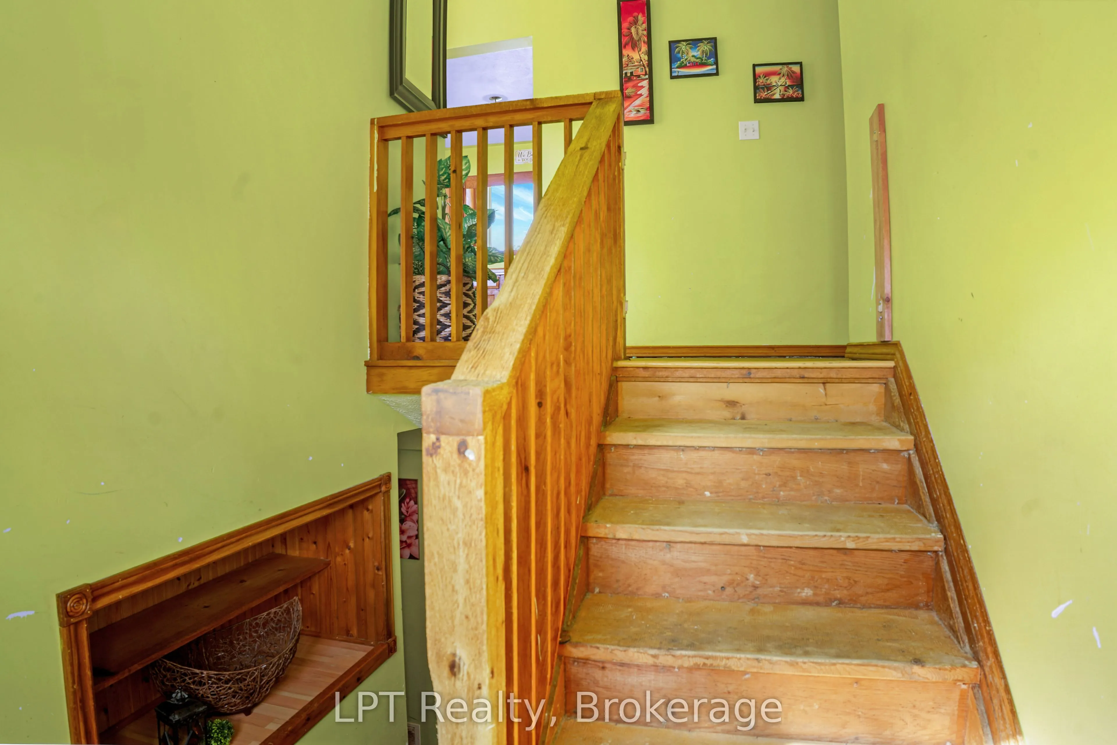 629 John Street