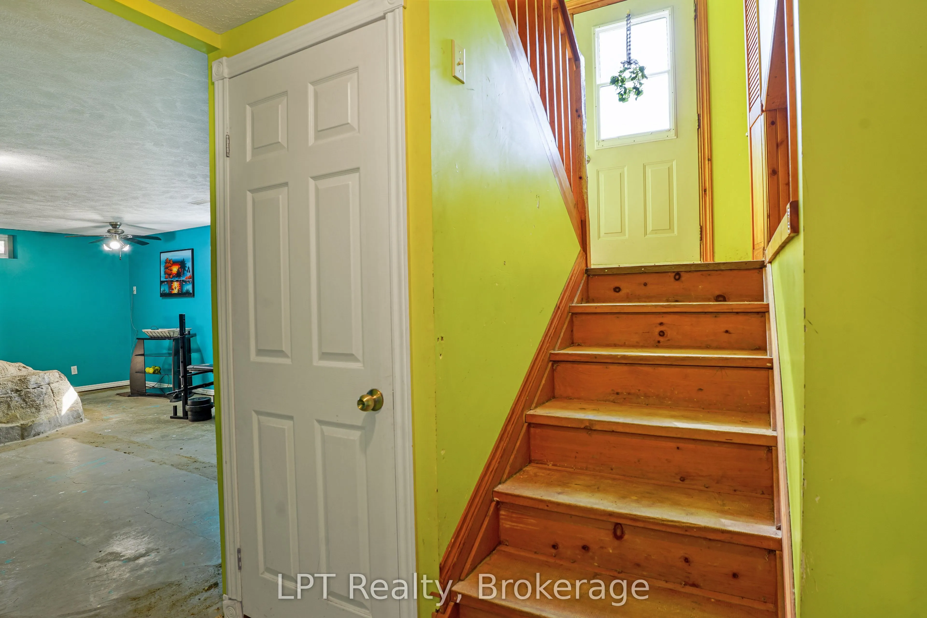 629 John Street