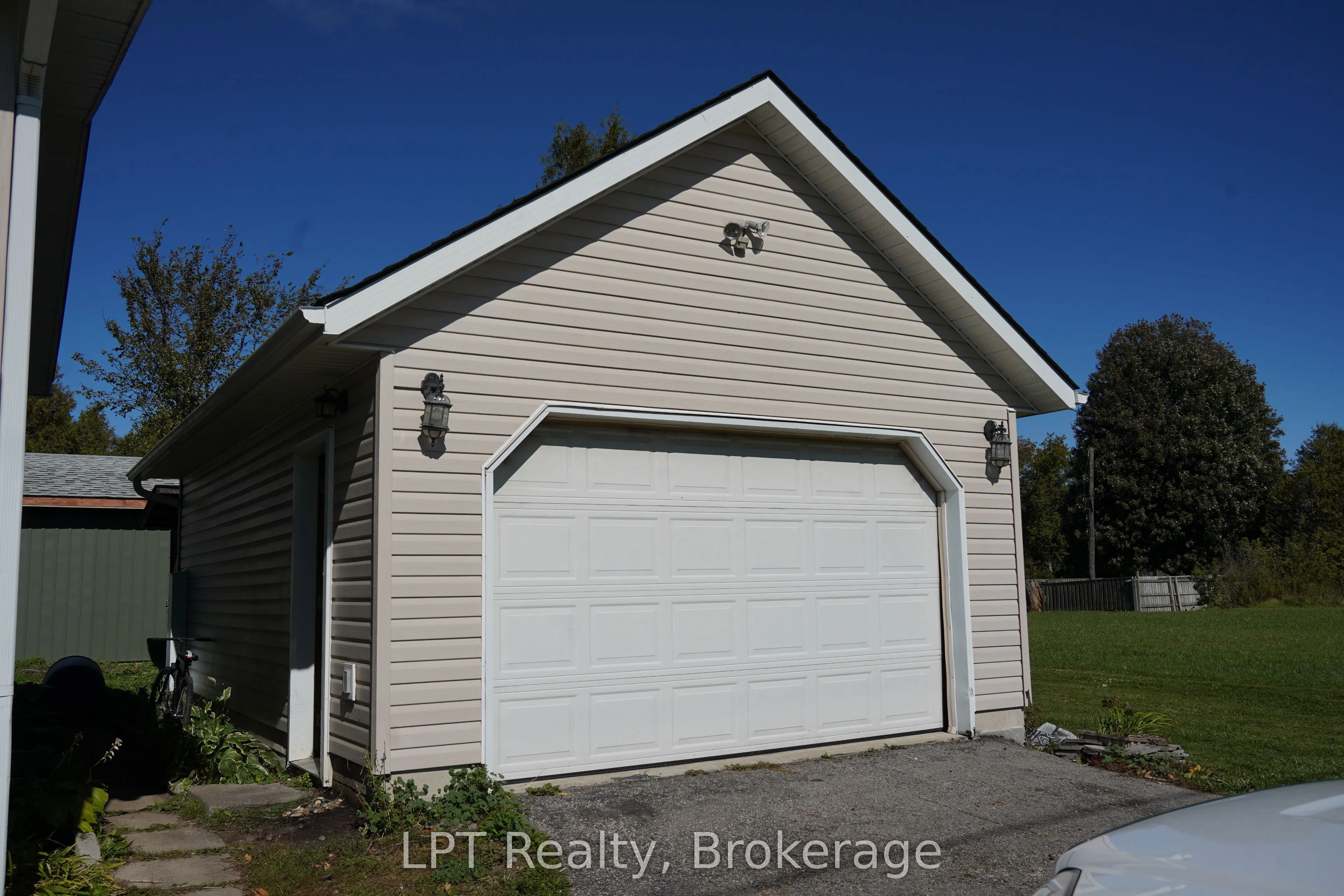 629 John Street