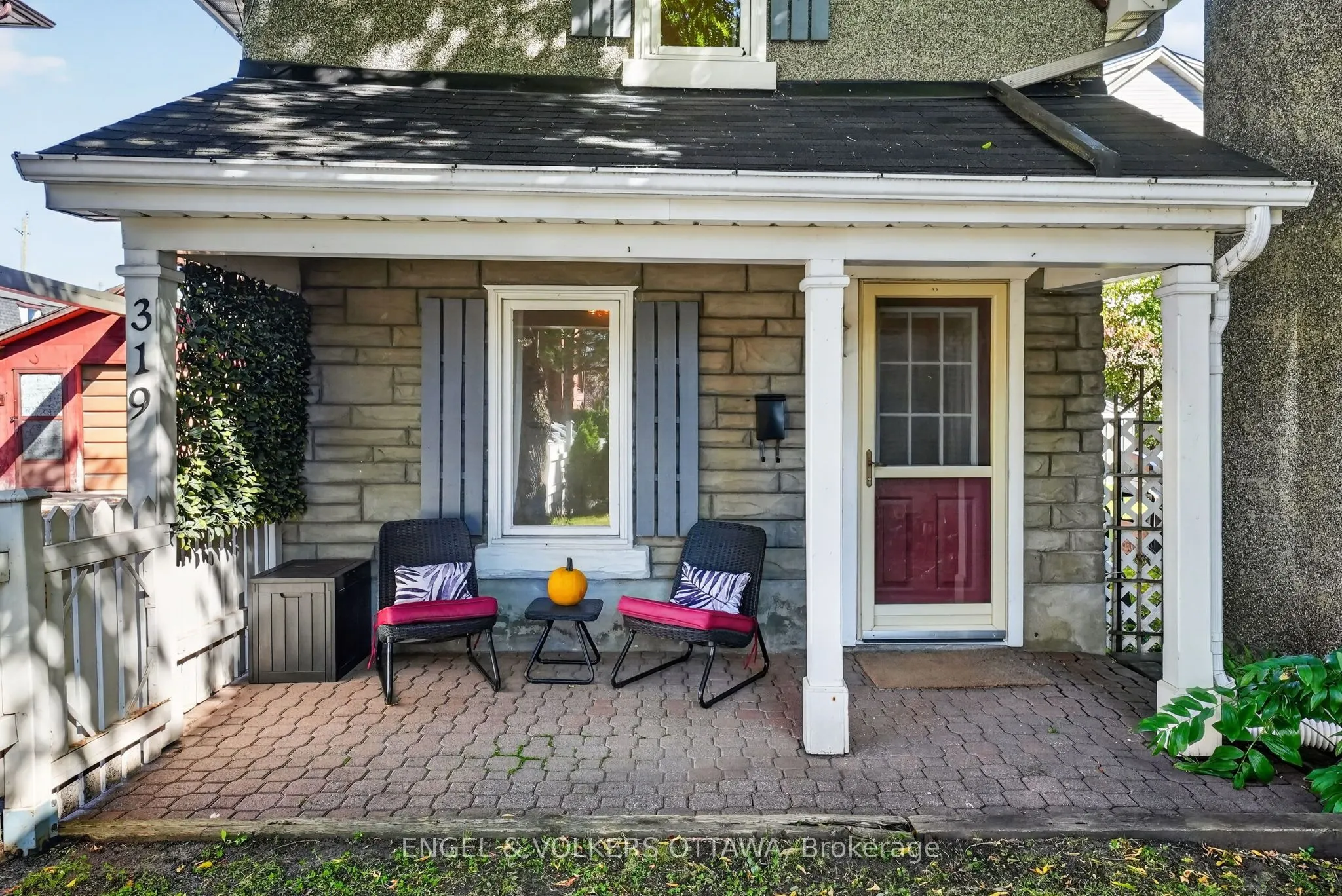 319 Savard Avenue