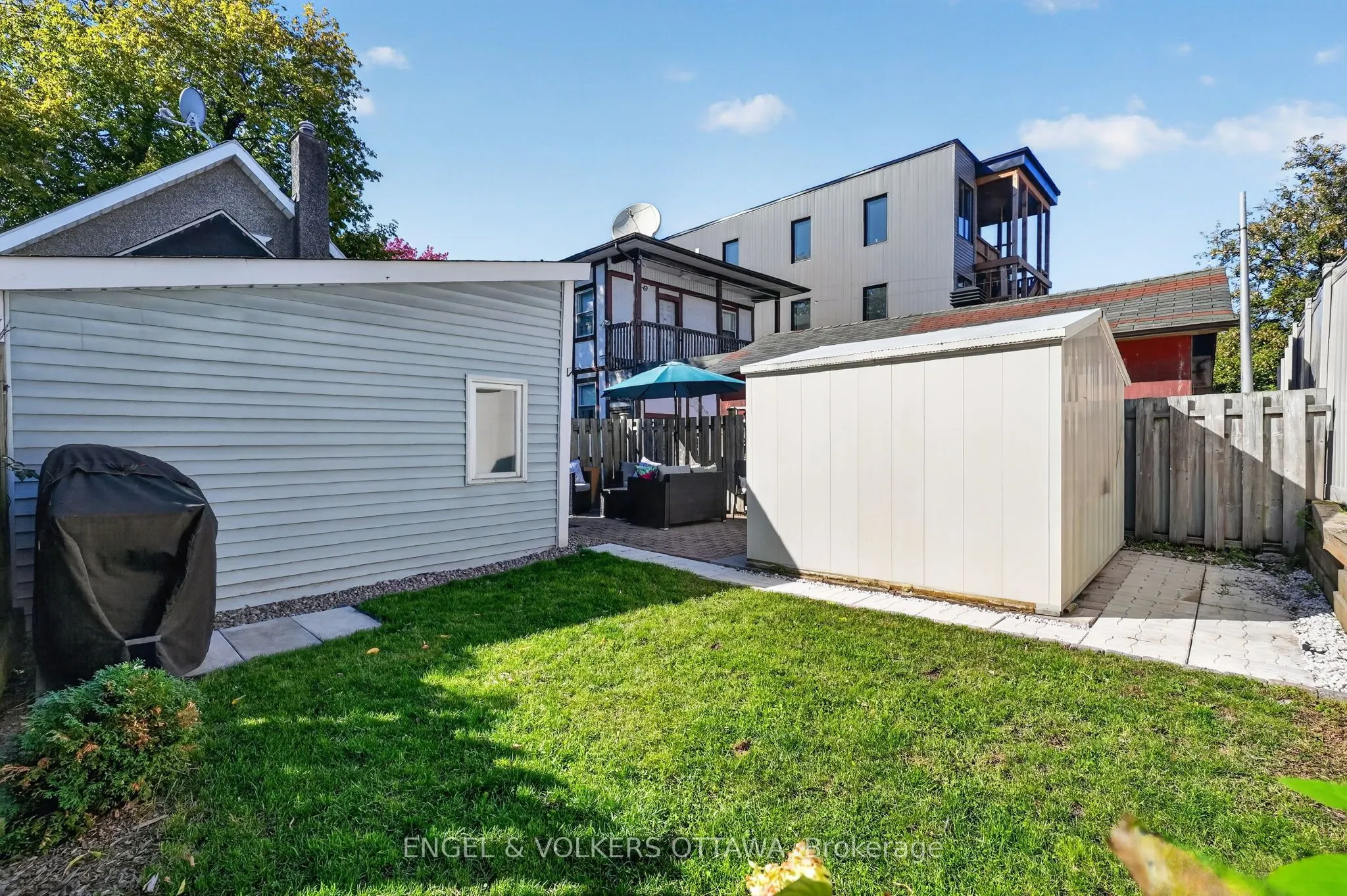 319 Savard Avenue