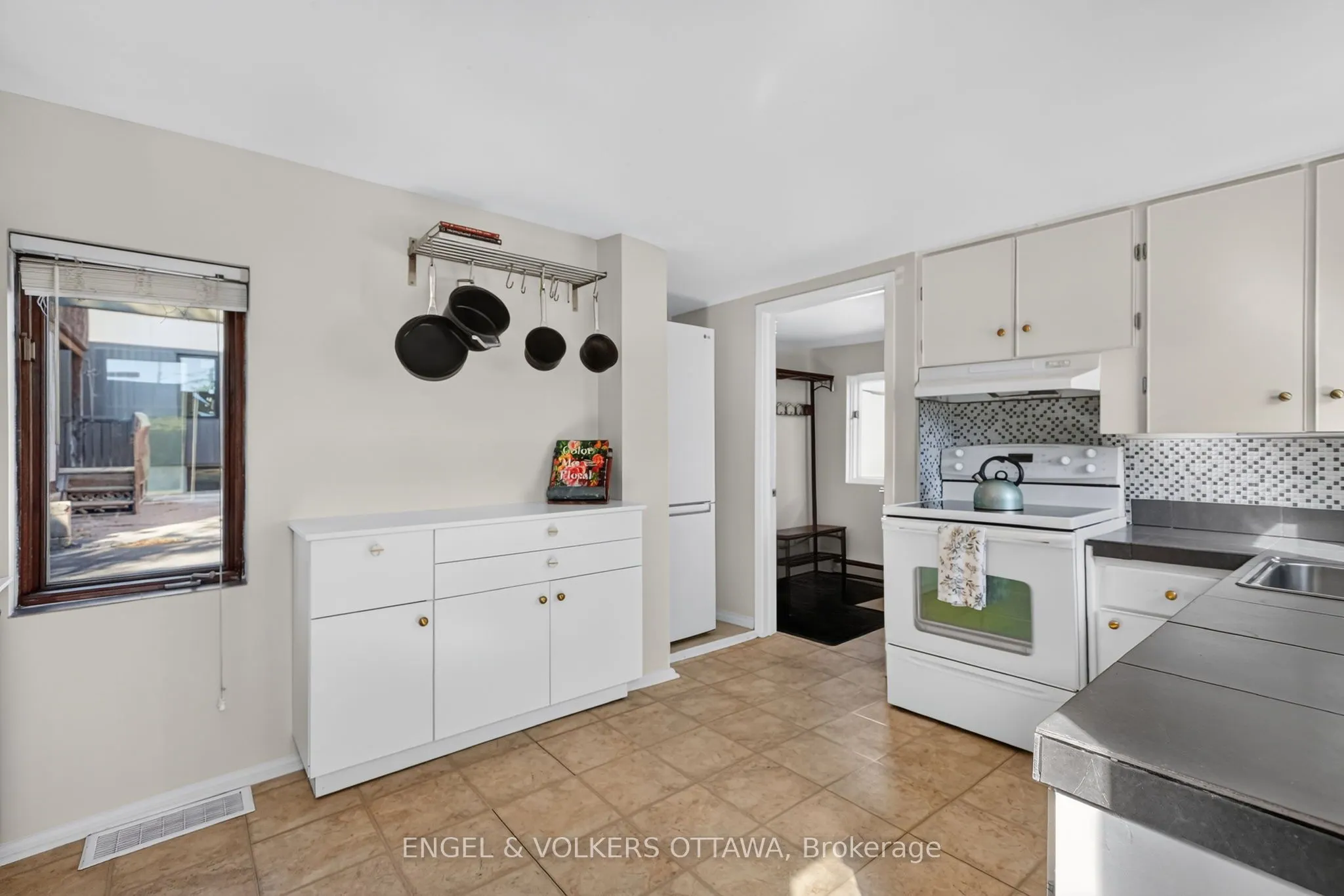 319 Savard Avenue