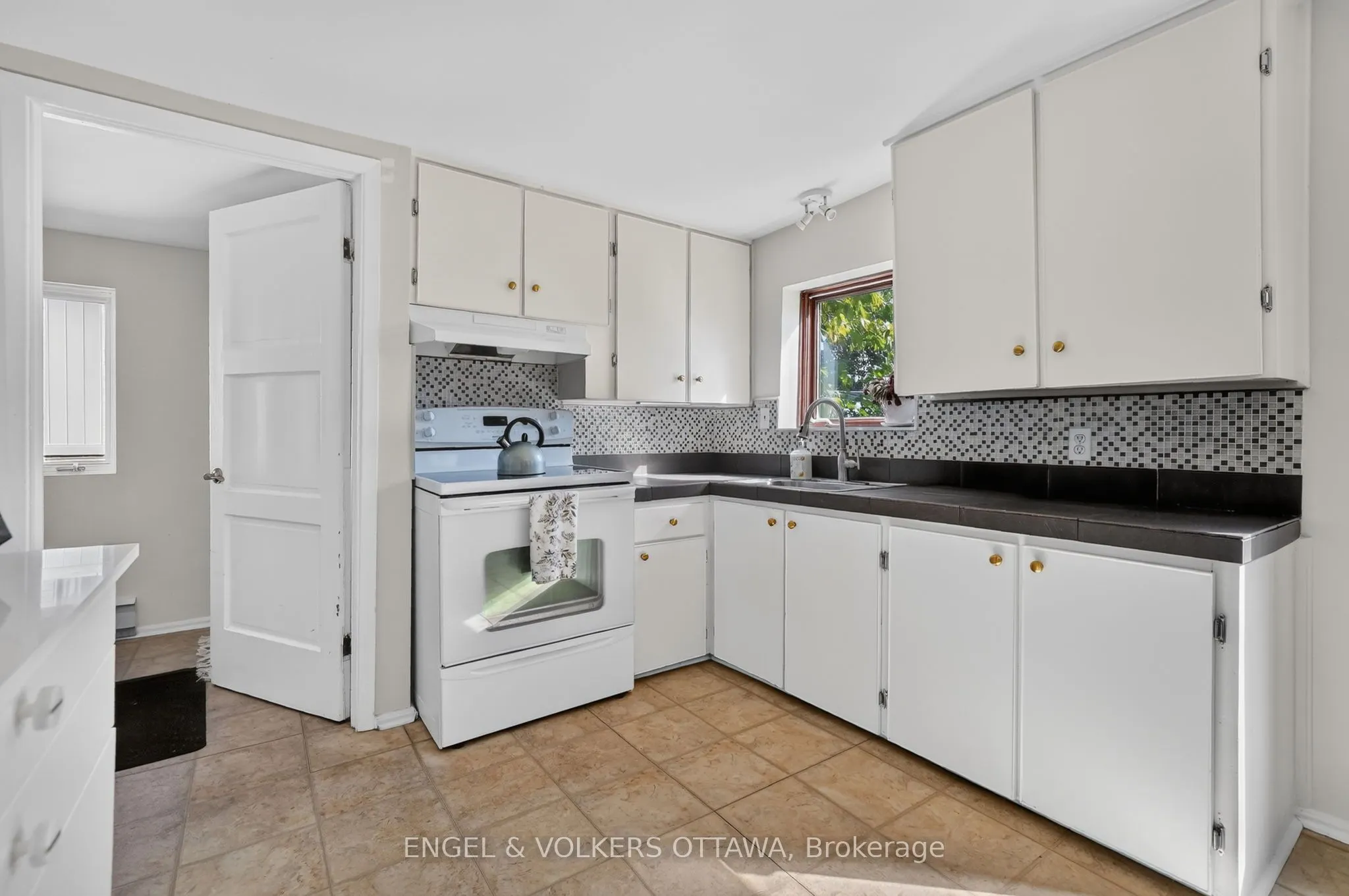 319 Savard Avenue