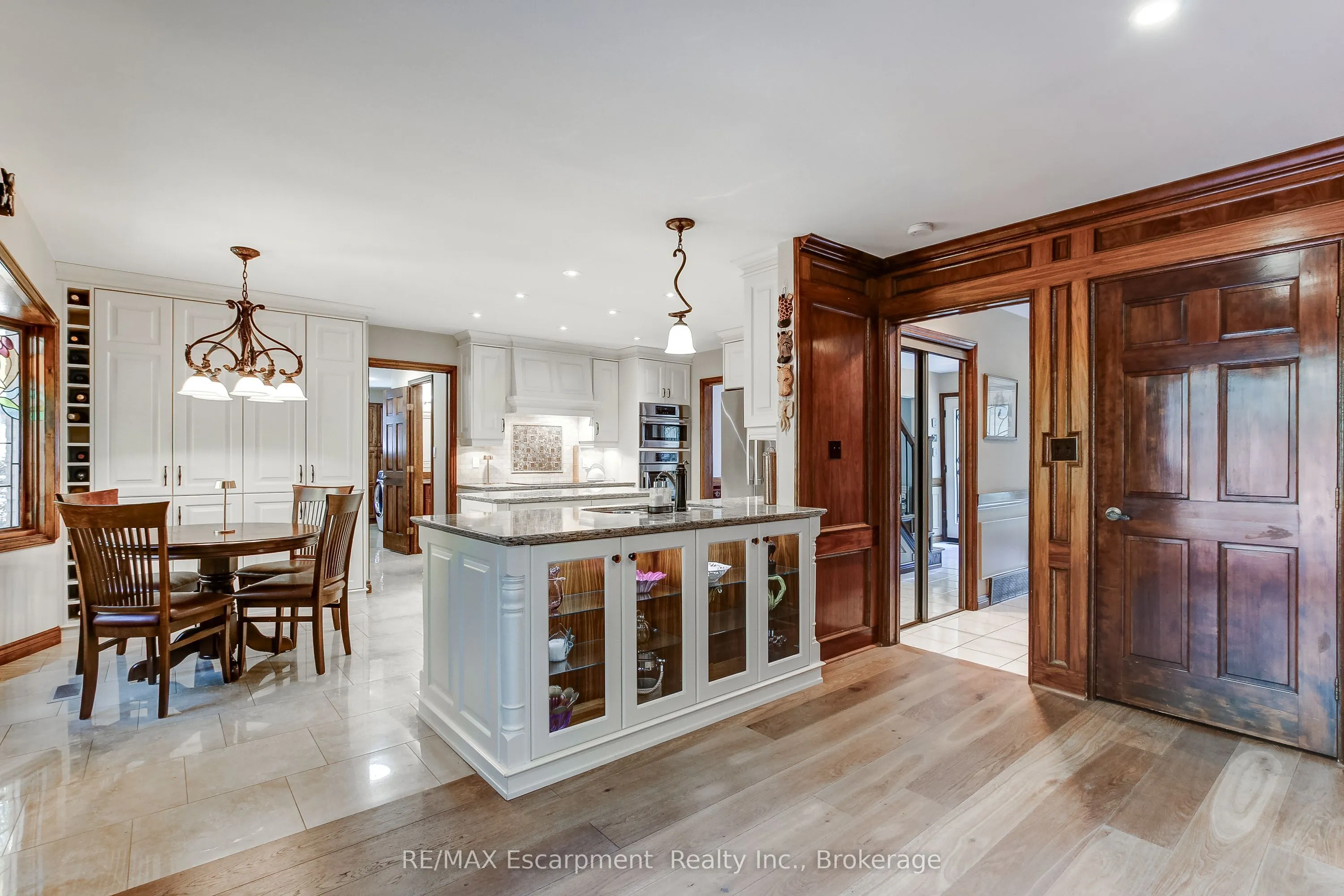 215 Briar Hill Crescent
