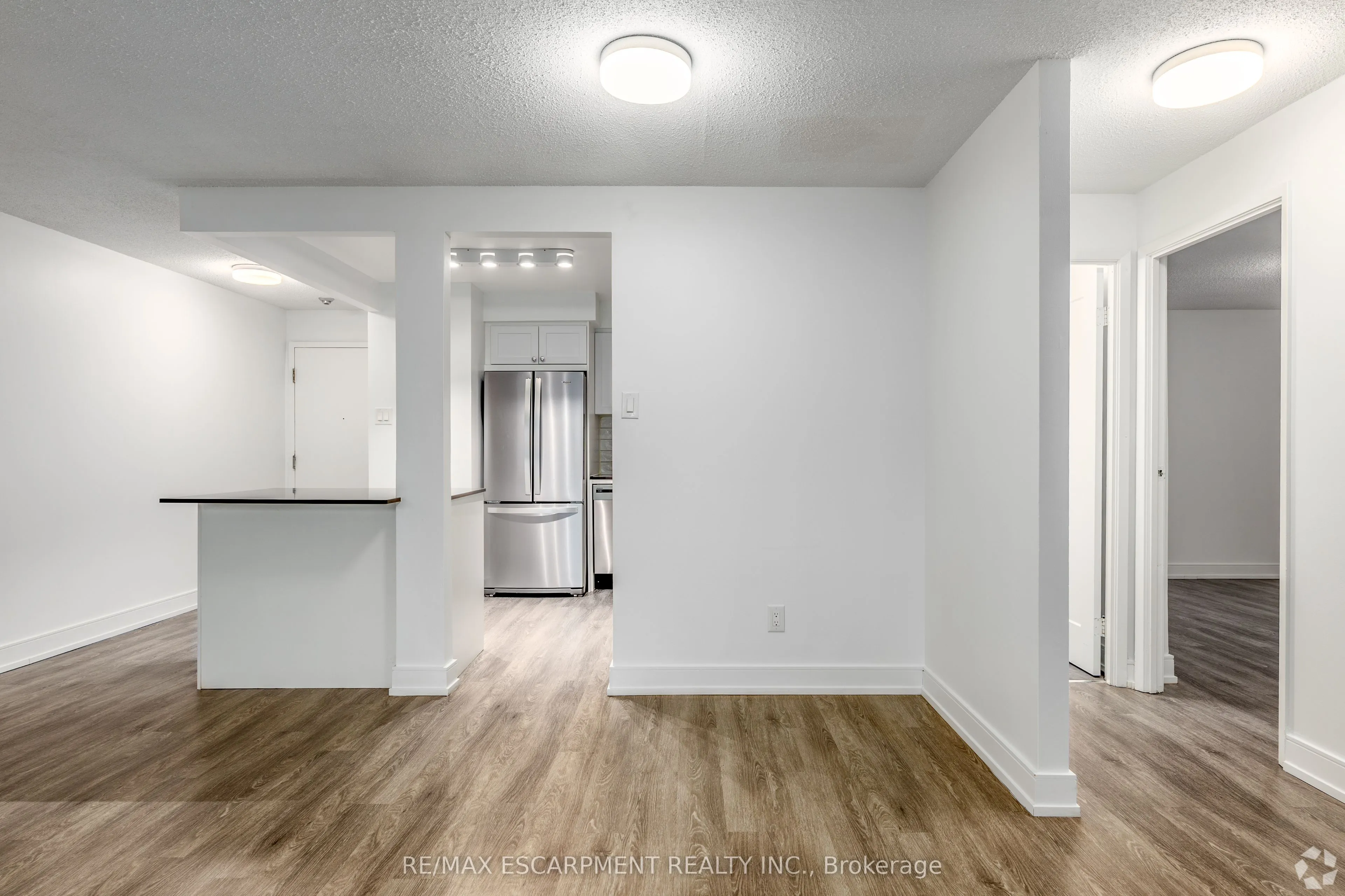 547 Belmont Avenue #805