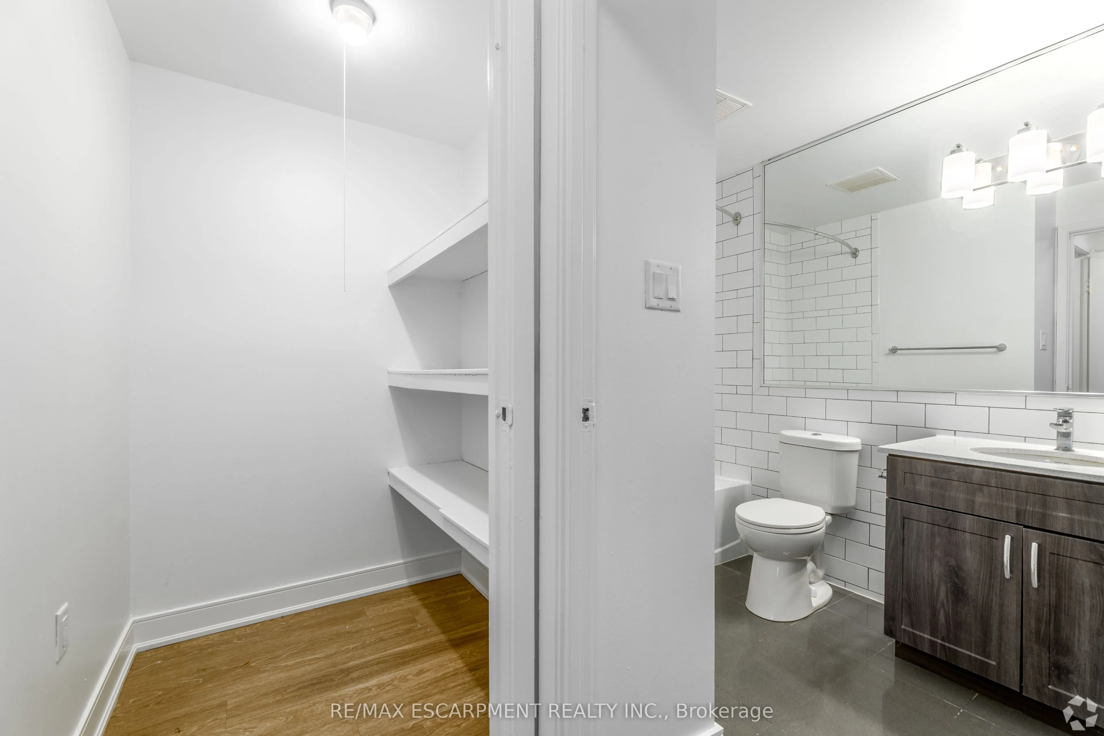 547 Belmont Avenue #805