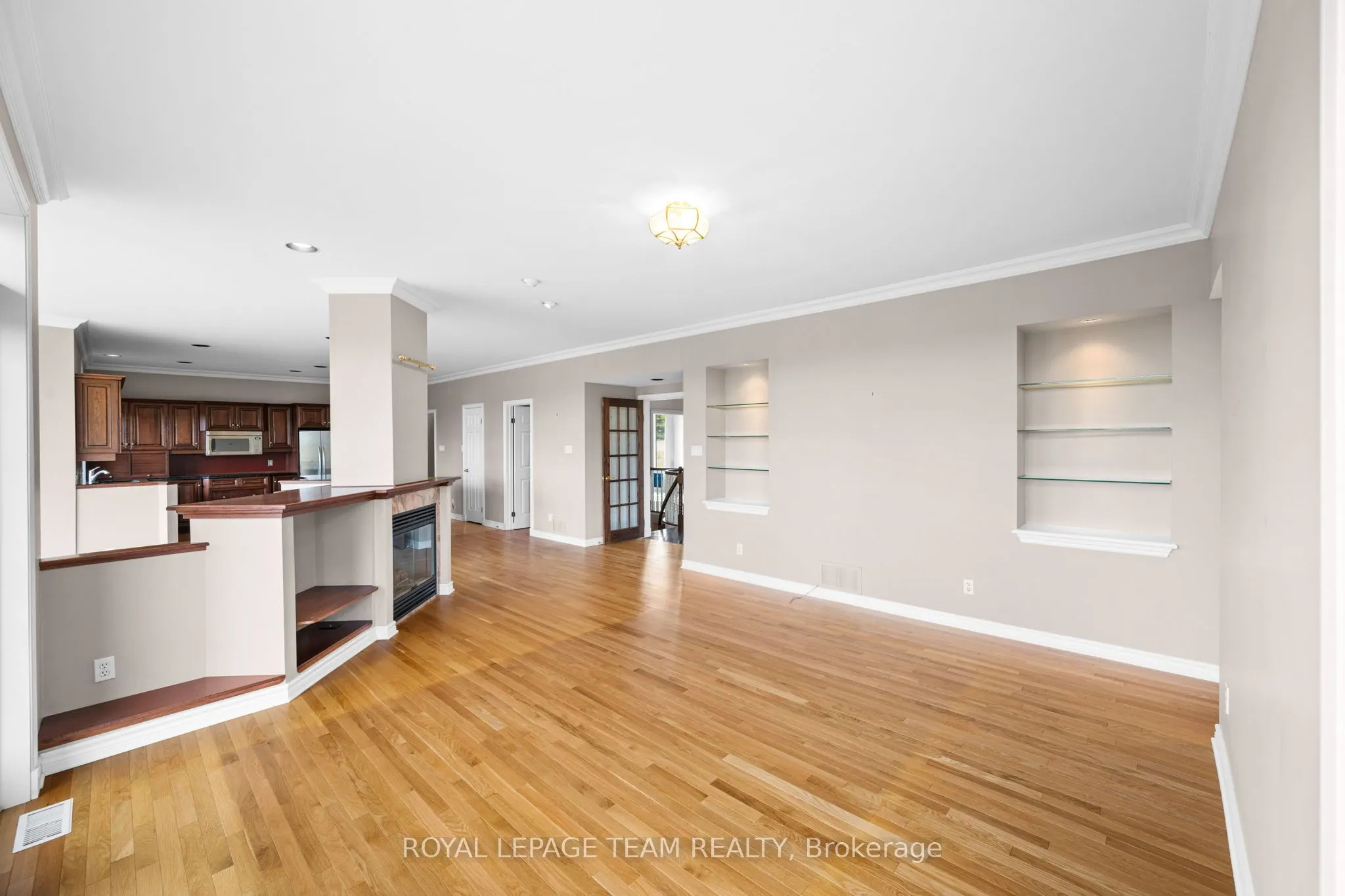 285 Pinhey Point Road