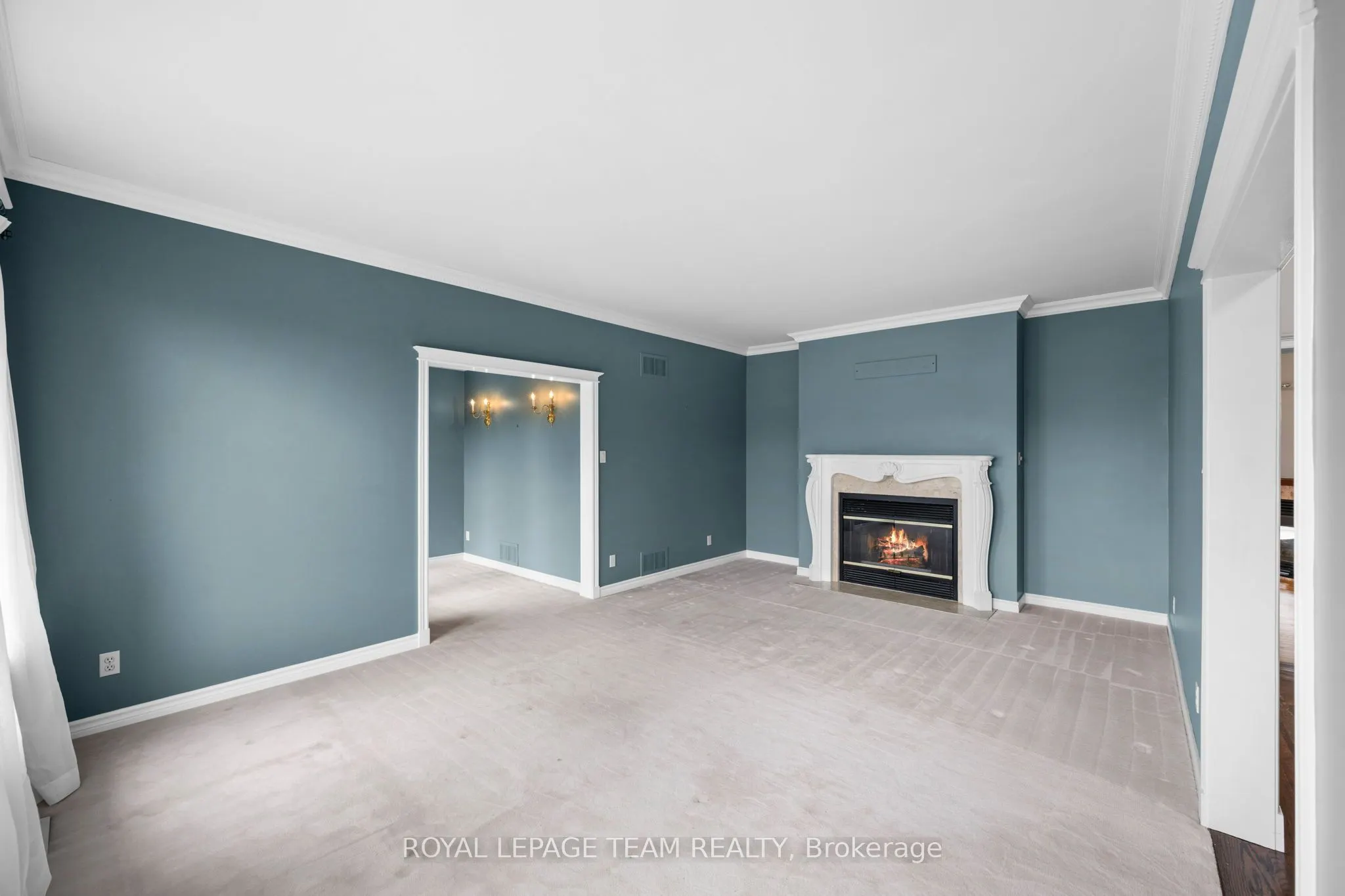 285 Pinhey Point Road
