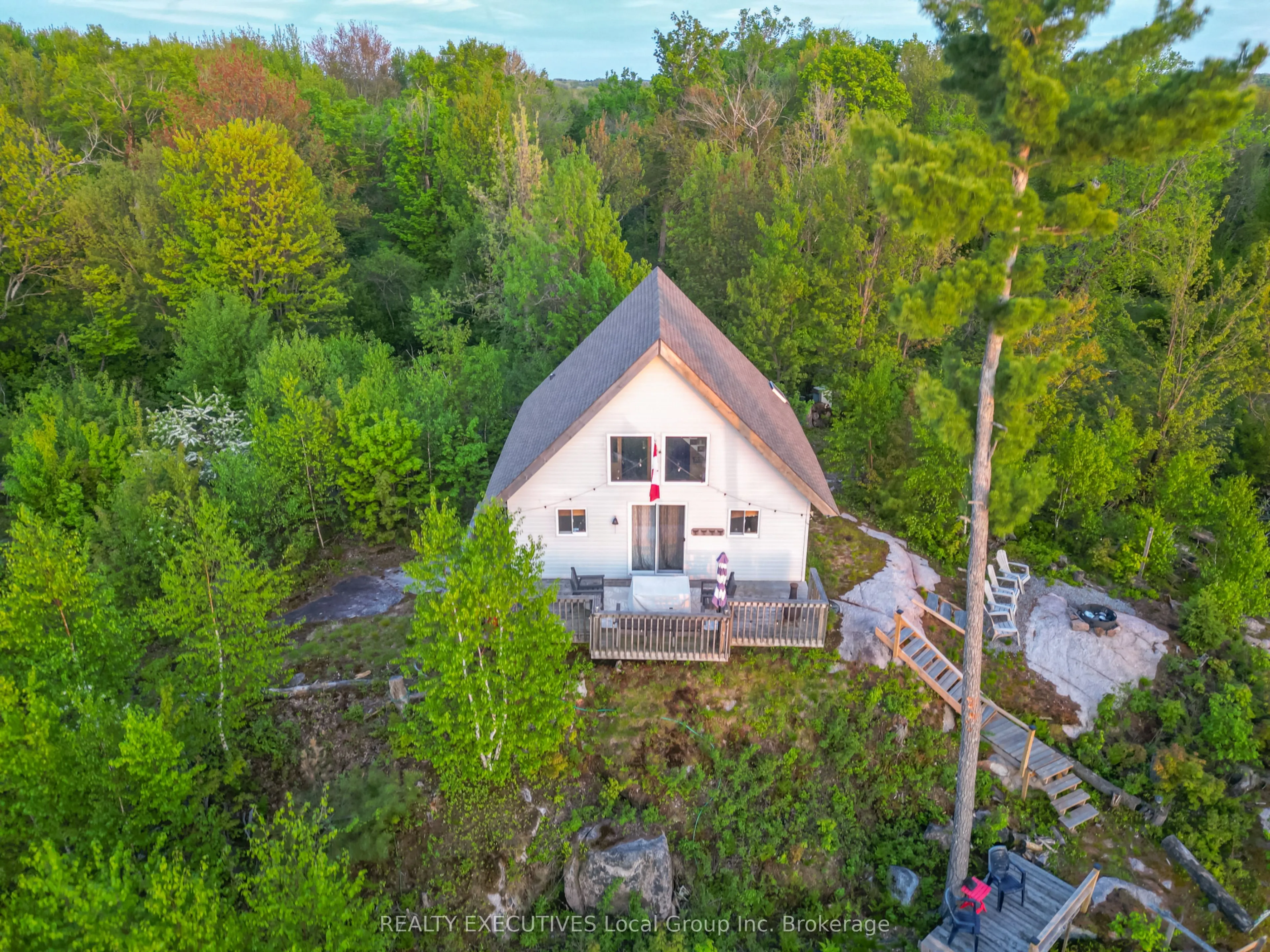 LOT 5 Grand Trunk Island