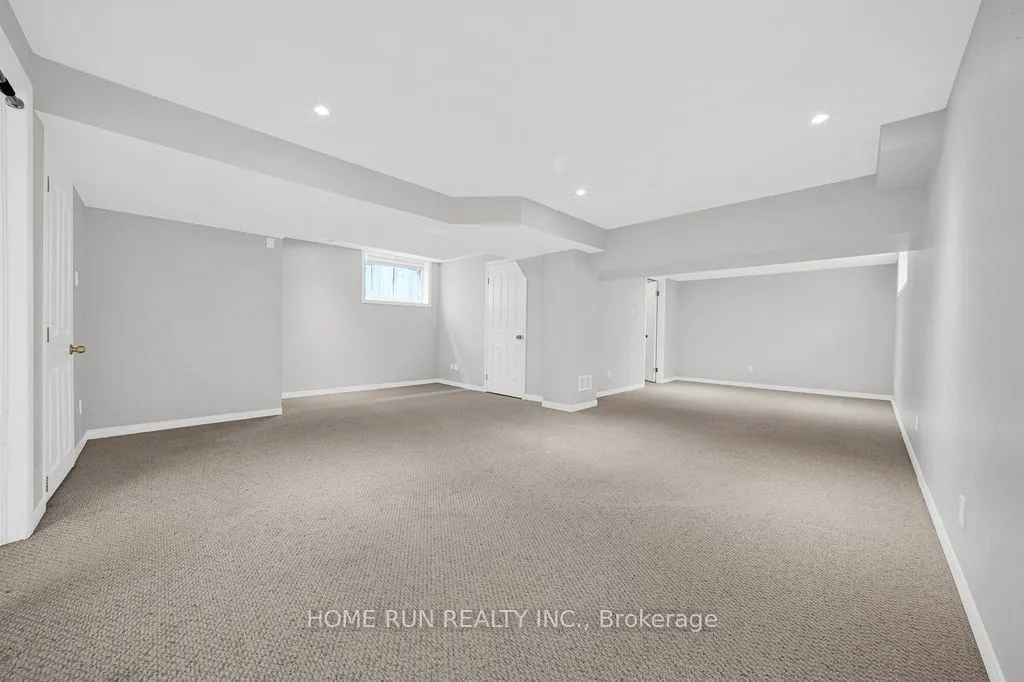 14 Spur Avenue