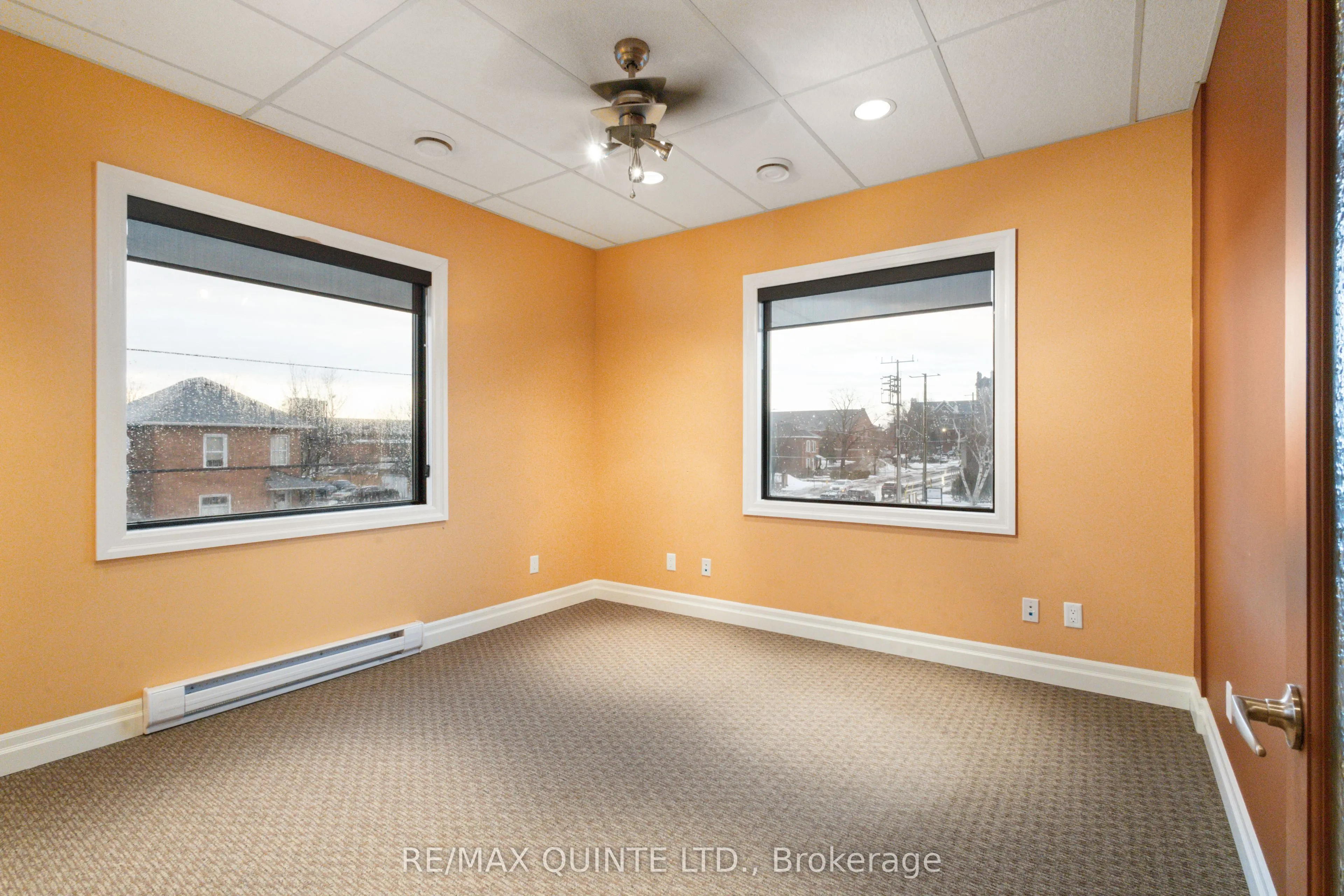 66 Dundas Street E